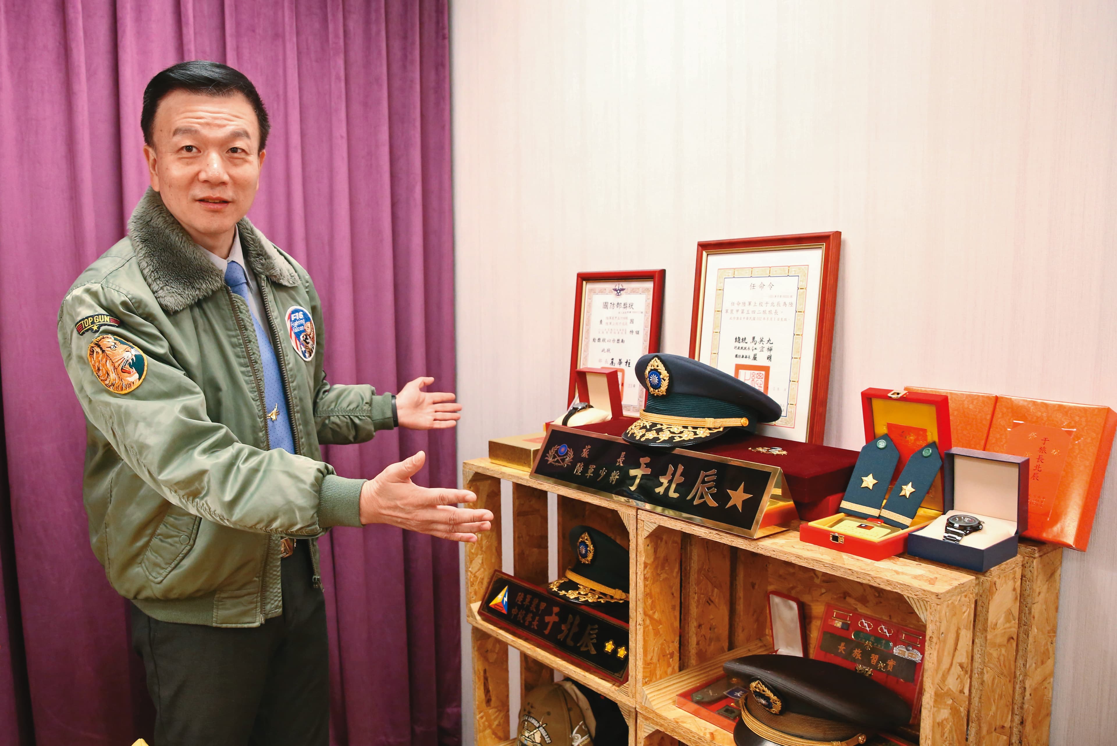 親身經歷1996飛彈危機的退役少將于北辰說,一般士兵在戰爭壓力下的表現,絕對不是「草莓兵」。(陳毅偉攝)