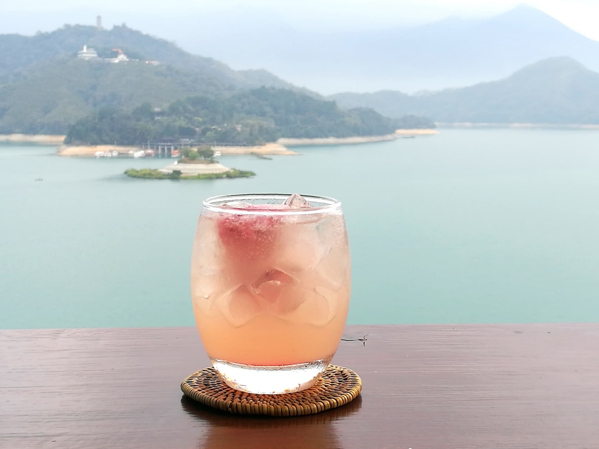 此時適合安排一趟,春櫻浪漫的日月潭小旅行。