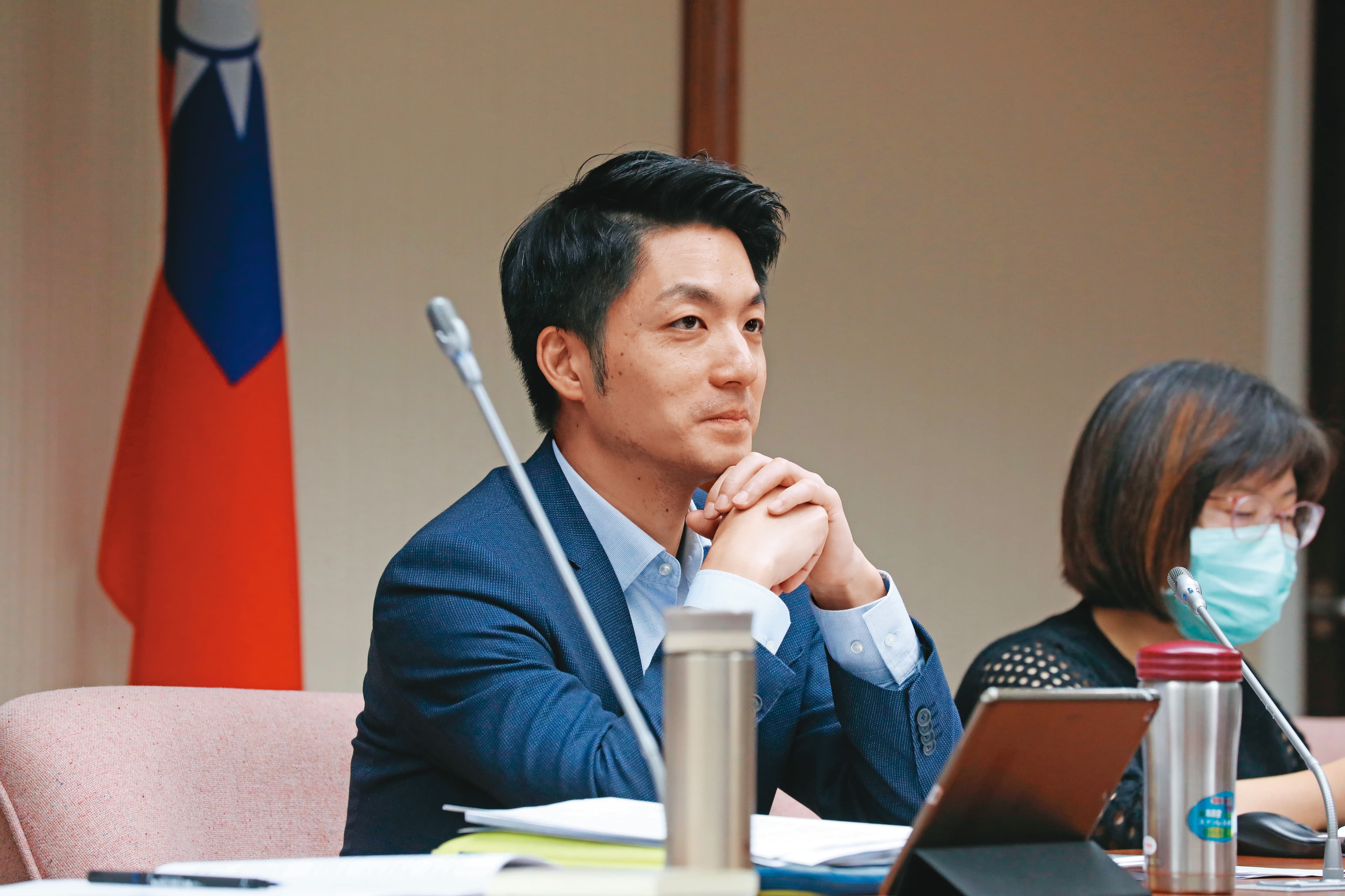藍營一再傳出,柯可能轉向挺國民黨台北市長熱門人選蔣萬安。