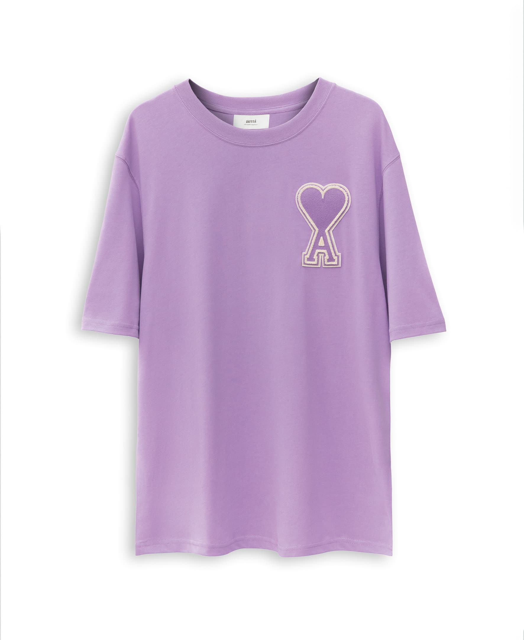 ARTIFACTS 獨家AMI DE COEUR T-shirt，NT$5,580。（ARTIFACTS提供）