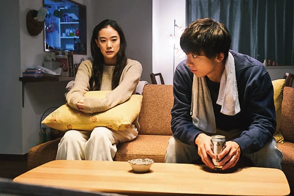 蒼井優(左)與高橋一生在電影《愛情人形》中就曾演過夫妻。(天馬行空提供)