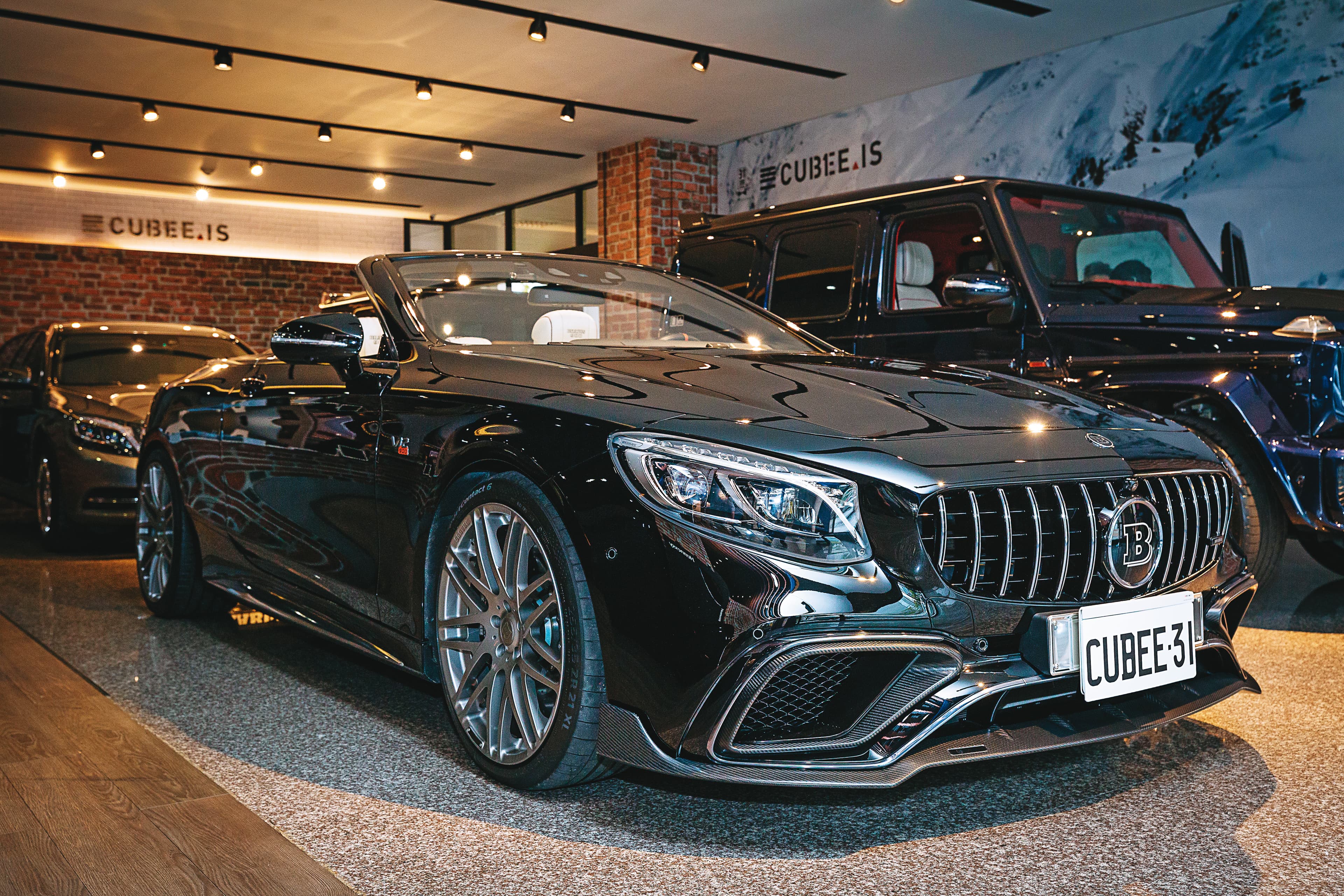 Brabus Rocket 900 Cabriolet全世界只有2台,眼前這輛已被台灣企業家下訂。