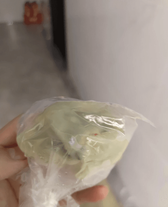 原PO驚覺表示,原來自己眼殘,沒發現店家是用「顆」的單位來點餐。(翻攝自PTT)