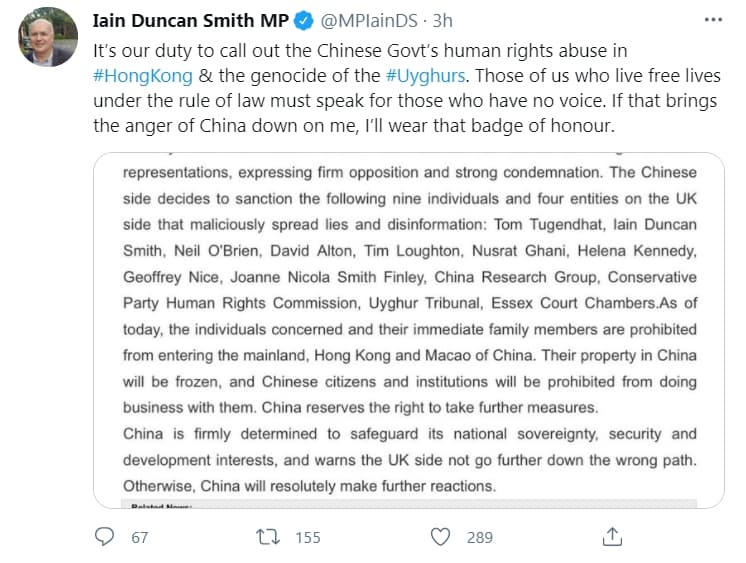 鄧肯史密斯表示，他們要為了無法發言的人發聲，他將帶上被制裁的「光榮勳章」。（翻攝自@MPIainDS推特）