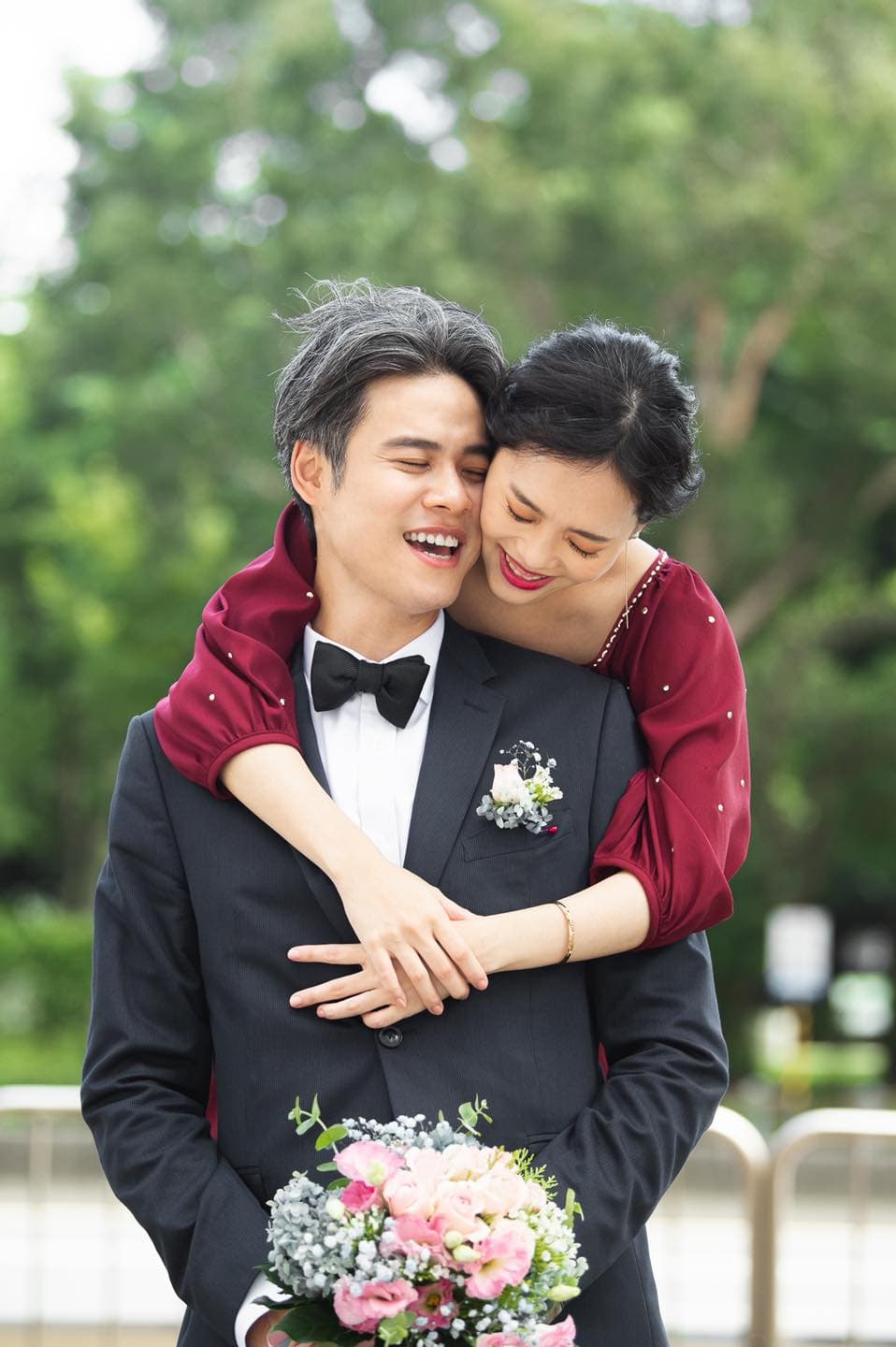 吳定謙去年中秋節宣布結婚,新婚6個月就迎接家庭新成員報到。(翻攝吳定謙臉書)