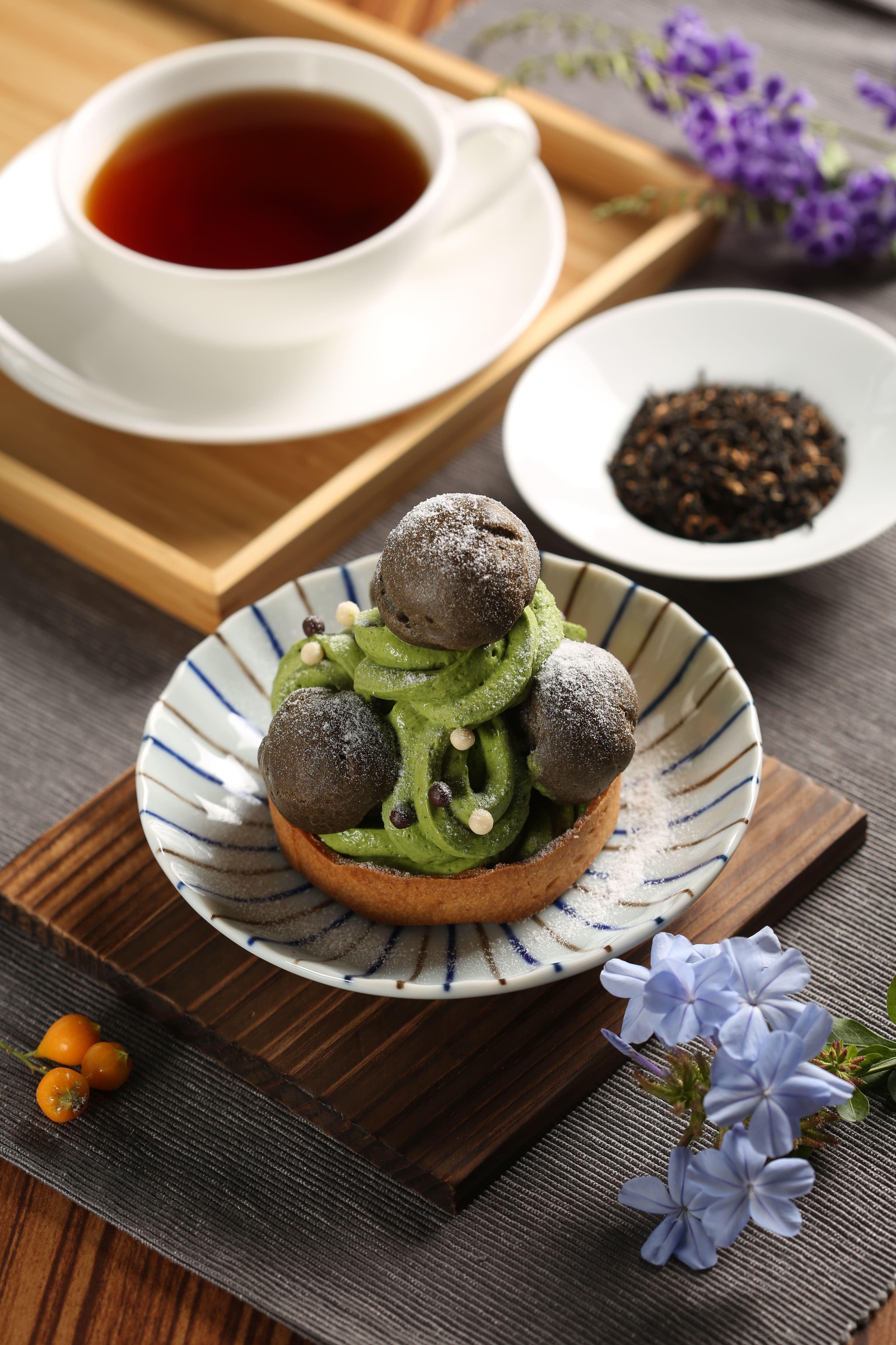 「抹茶聖托諾雷」像顆小聖誕樹,看似膩人實際上卻是甘口的小清新。(120元/份)