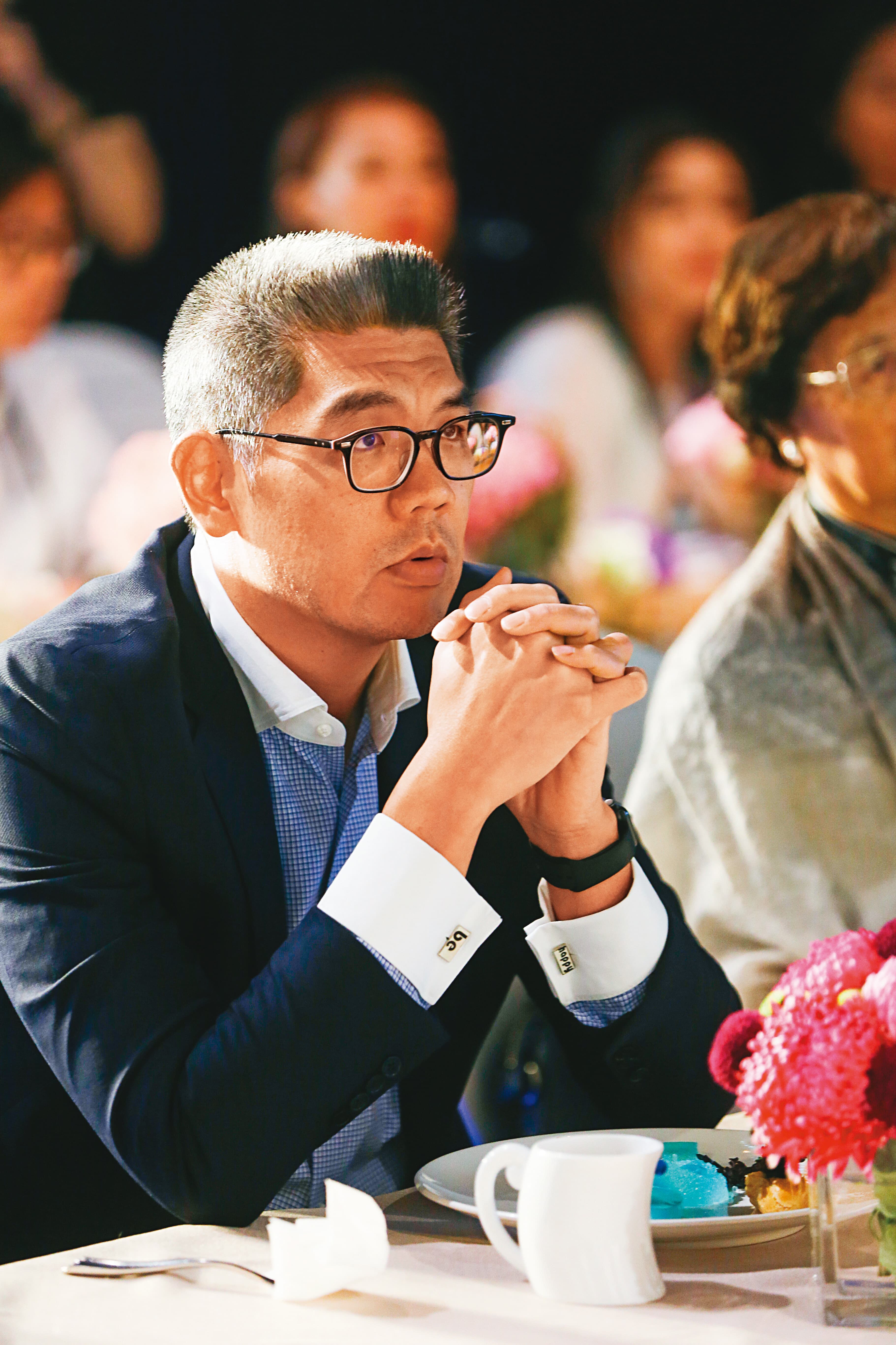 連勝文（圖）24日表示，他與韓國瑜有私交，且黨內票源衝突，正思考如何解決。