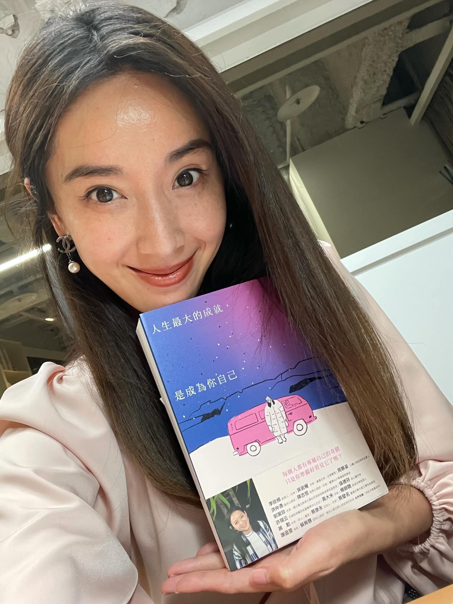 隋棠與老公Tony見面第2次就決定交往,並在美國賭城登記結婚。(翻攝自隋棠臉書)