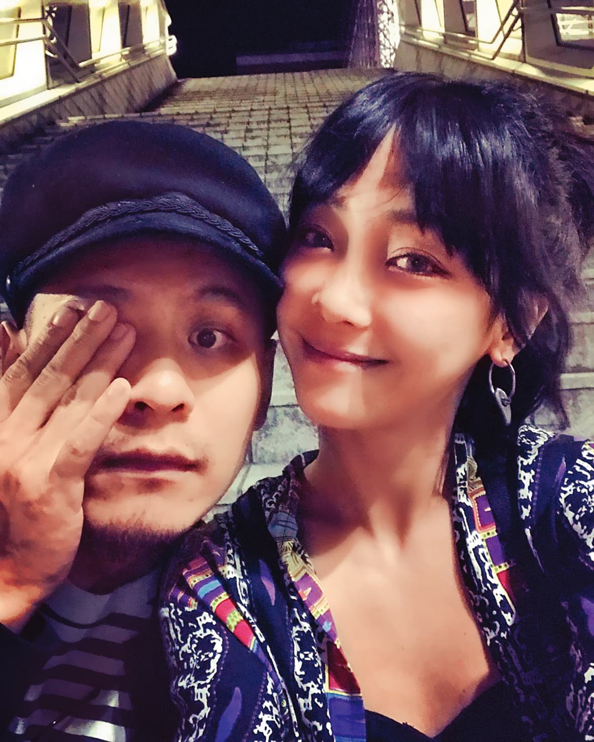 謝欣穎(右)與圈外男友D先生(左)分手分得突然,之前受訪時她自己也有口難言。(翻攝自謝欣穎IG)