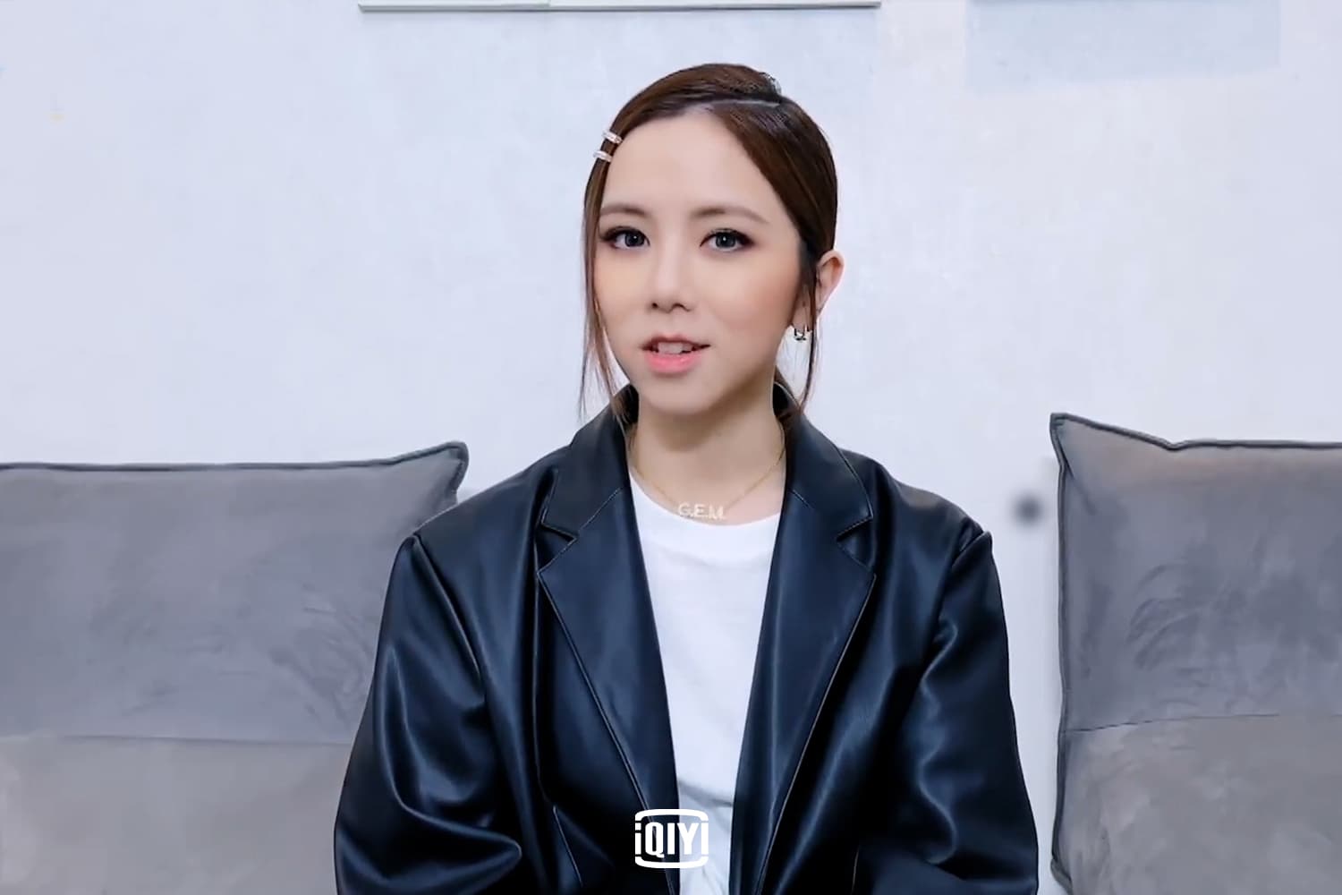 LISA提及兩年前外公曾去看她演唱會,可惜自己未能好好陪他說話,留下遺憾。(網路圖片)