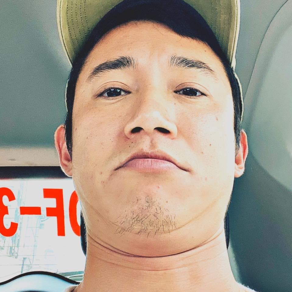 現年38歲的吳慷仁常為角色增胖或暴瘦,還在9個月內體重劇烈變動達31公斤之多。(翻攝自吳慷仁臉書)