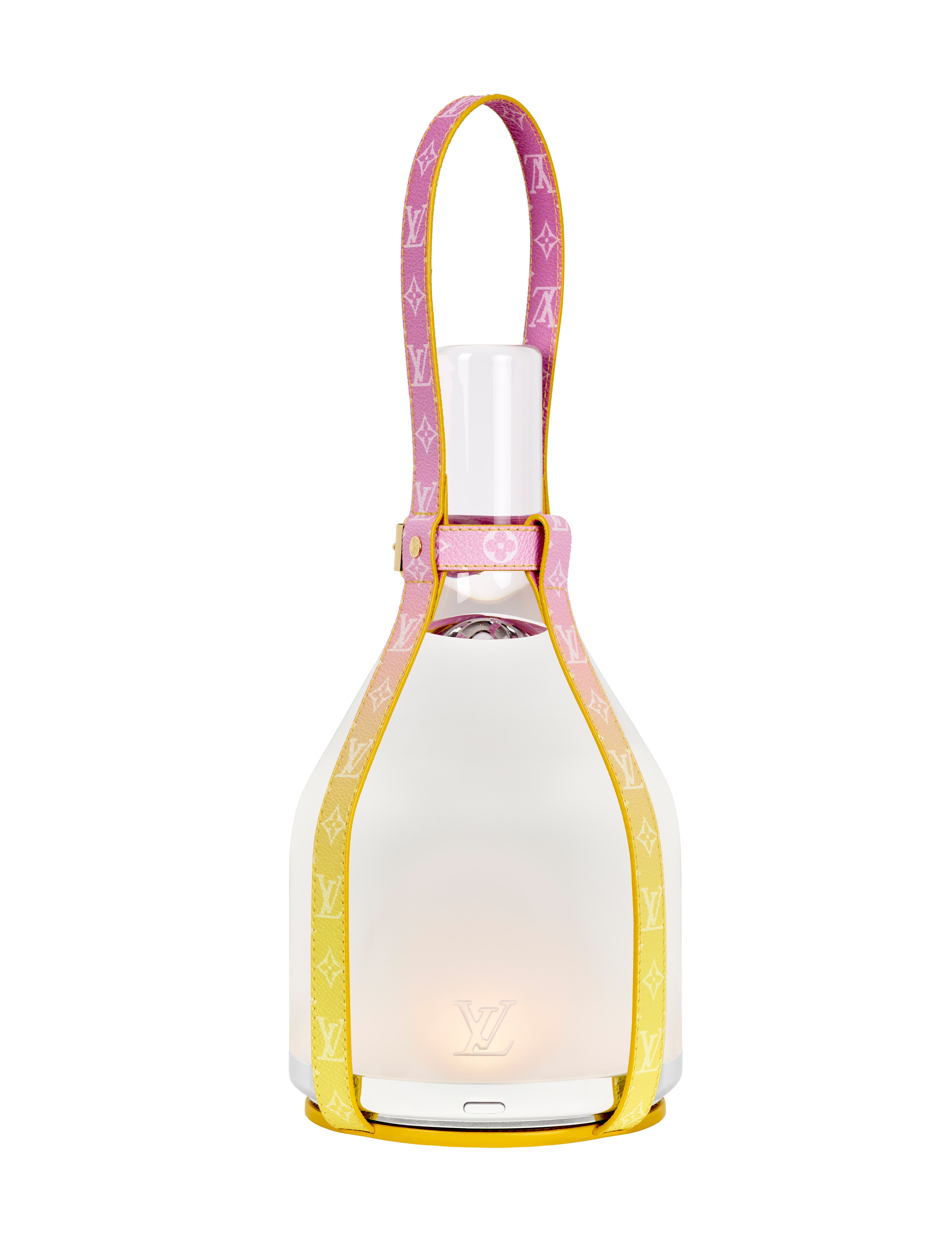 雙人組設計師Edward Barber和Jay Osgerby設計的Bell Lamp,NT$187,000。(LOUIS VUITTON提供)