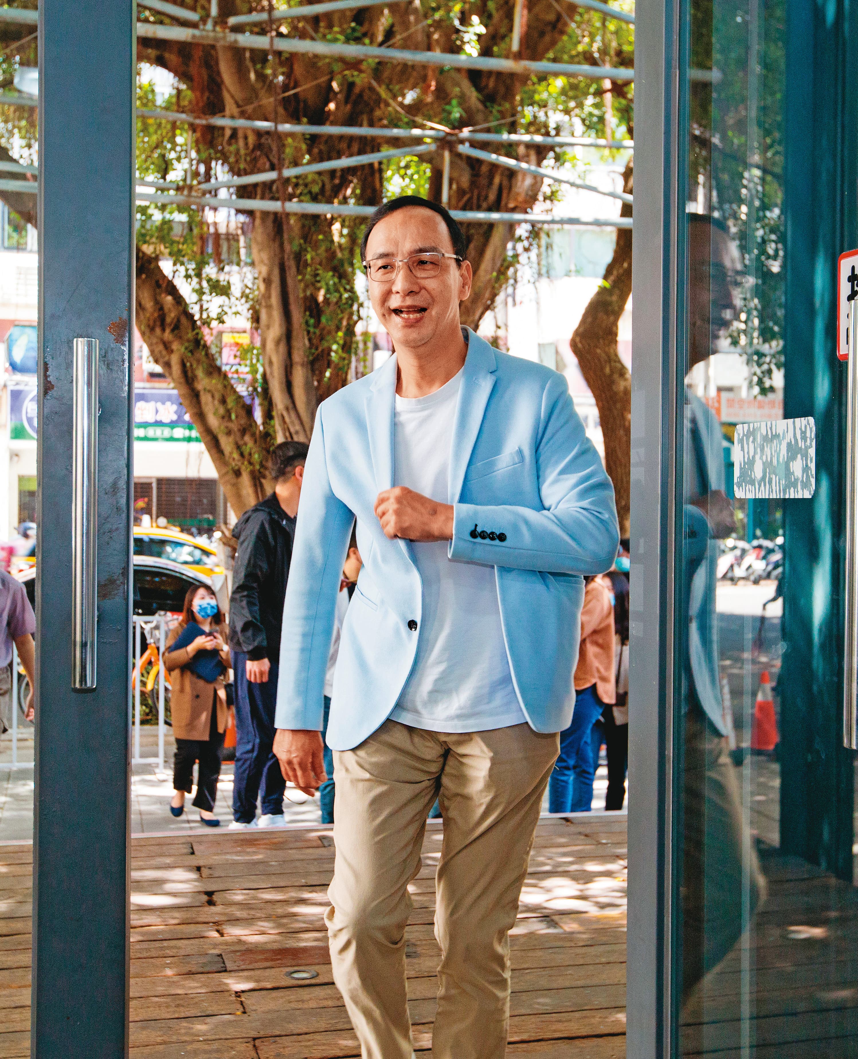 挺韓人士認為,即便韓國瑜尚未表態是否參選黨魁,他在黨內的聲量仍高於朱立倫(圖)等人。