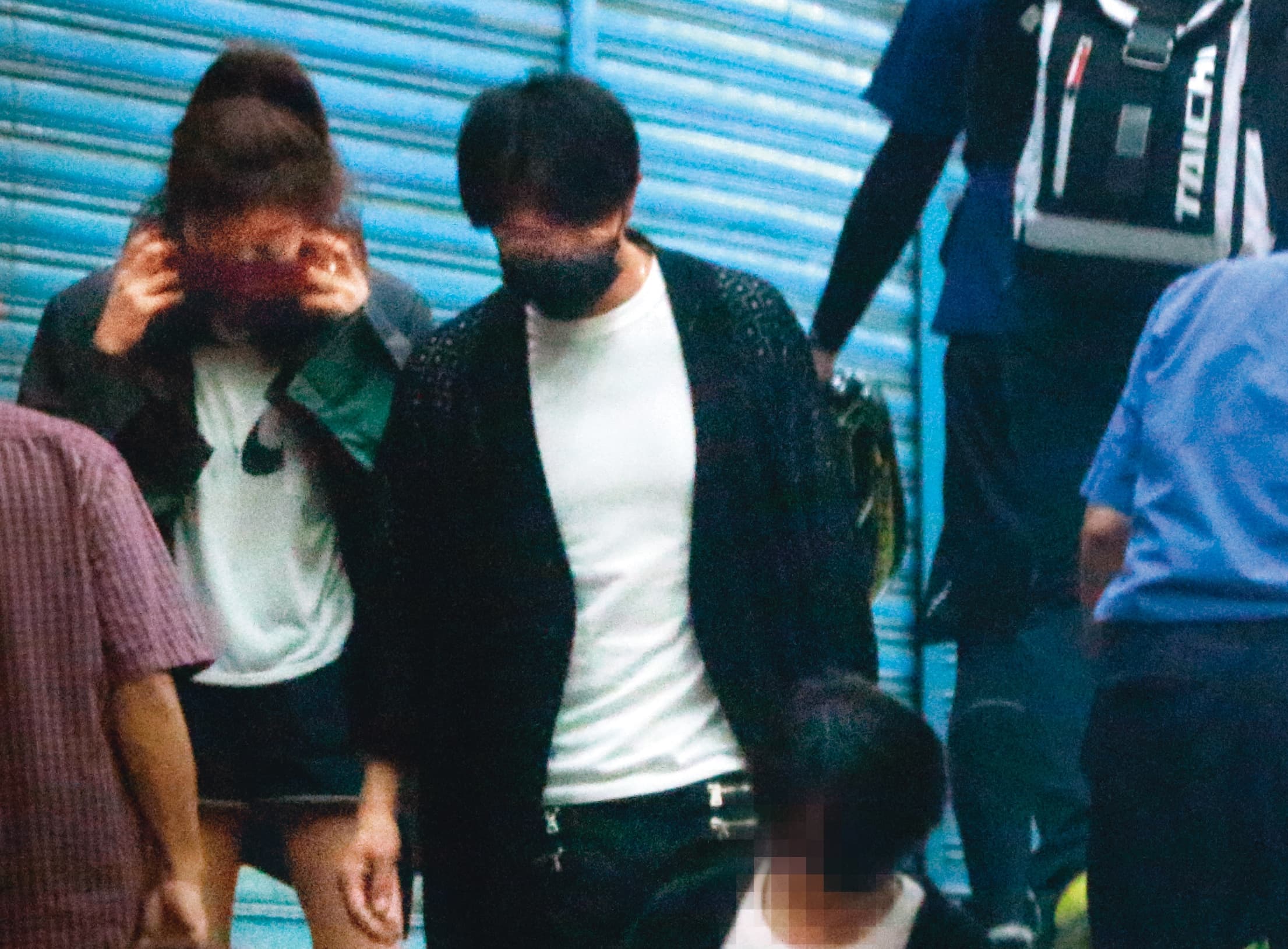  《零下一九七》最後出線的男、女主角據傳是邱澤與陳意涵，兩人之前在《她們創業的那些鳥事》就已培養出好交情，還會相偕參加聚會。
