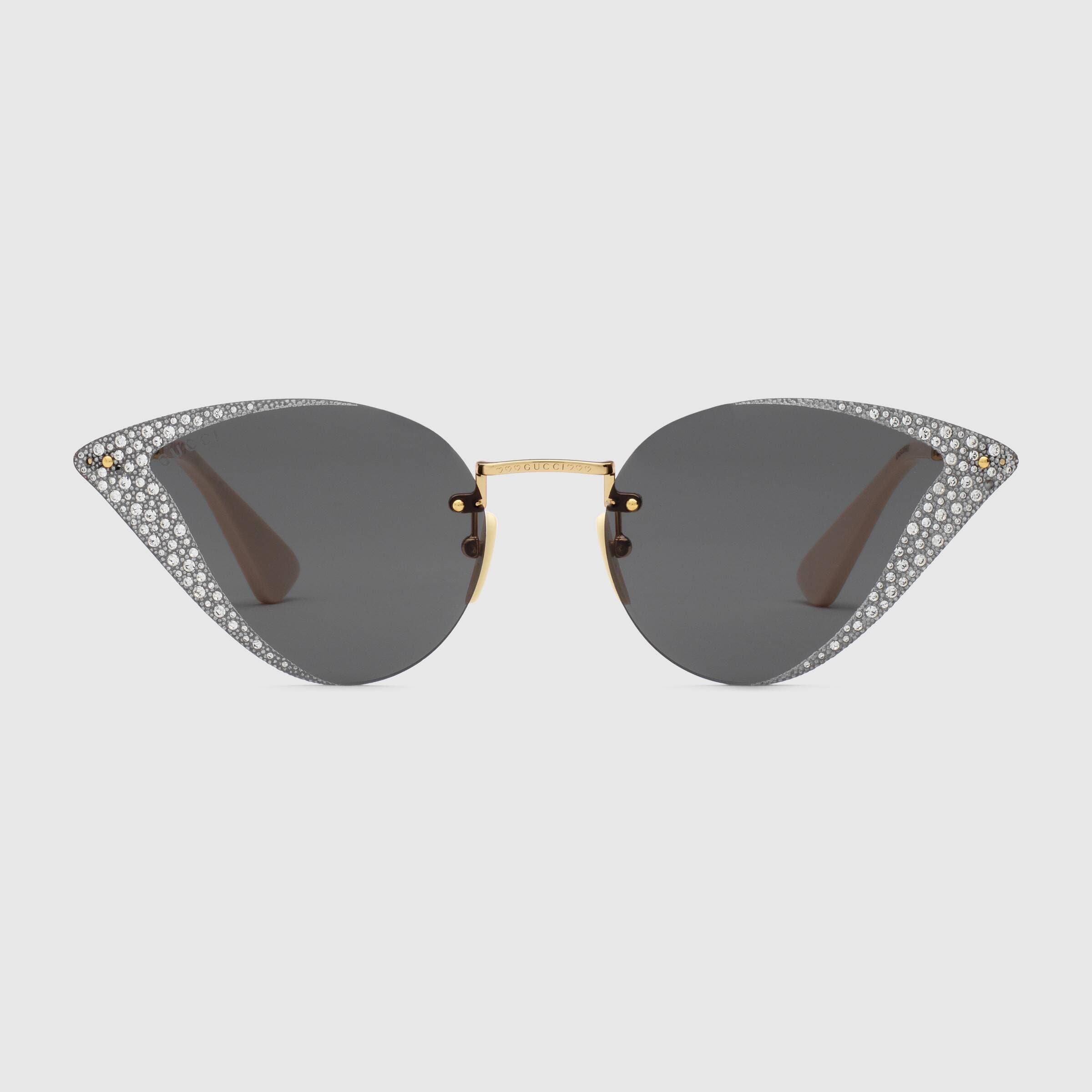 水晶貓眼太陽眼鏡。NT$39,100。（GUCCI提供）