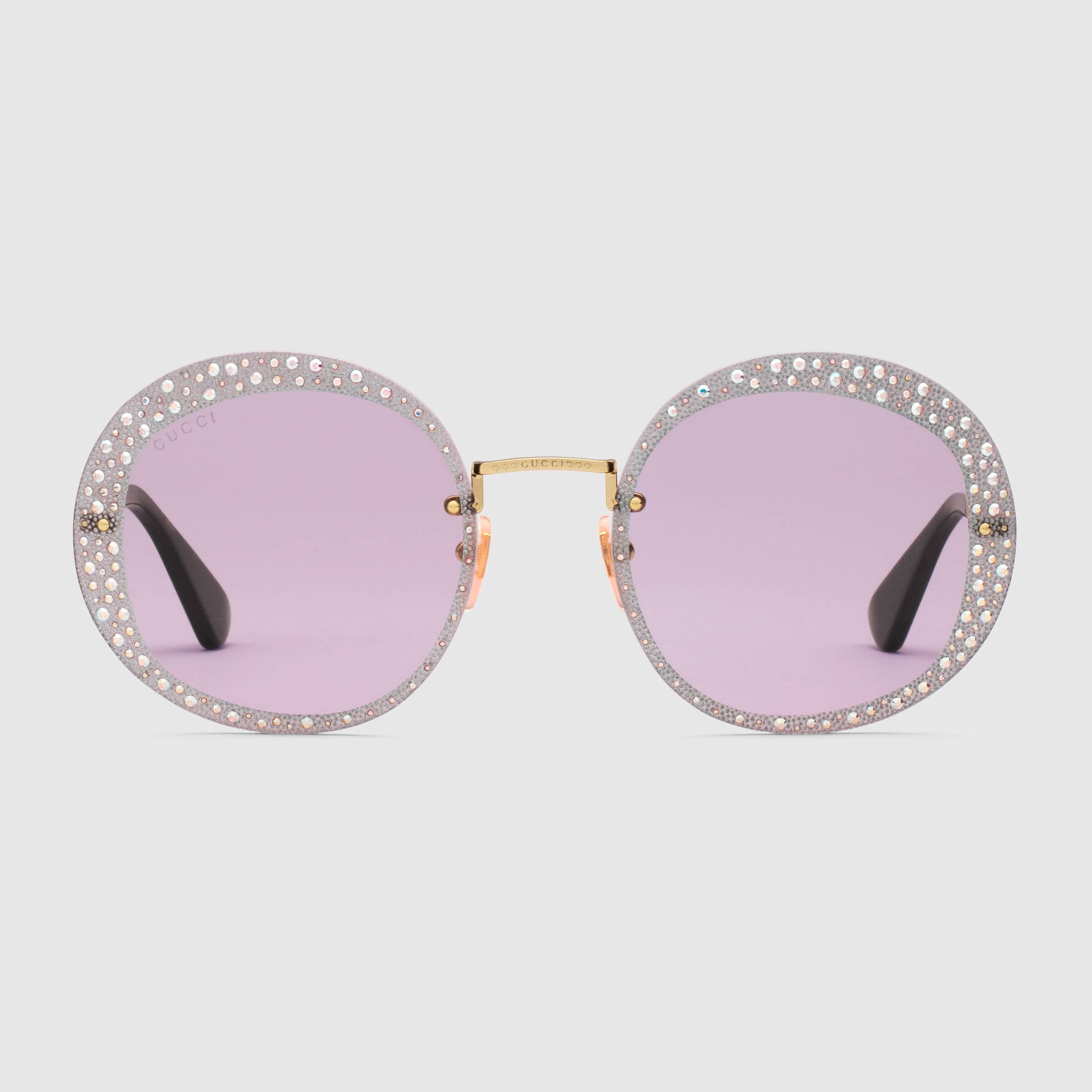 水晶圓框太陽眼鏡。NT$39,100。（GUCCI提供）