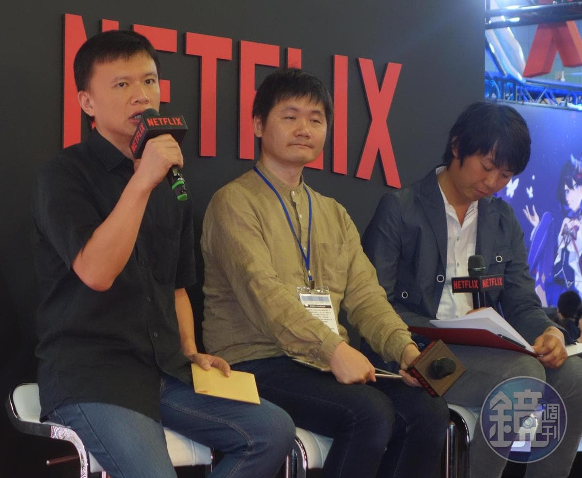 「西基動畫」動畫導演彭喜浩(左)、日本動畫導演入江泰浩(中)2019年就在台北漫畫博覽會公布《伊甸》的製作計畫。(本刊資料照)