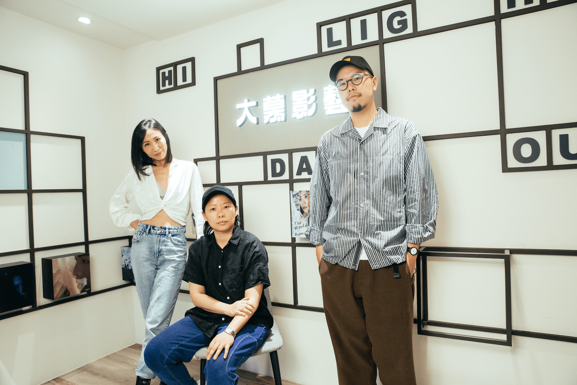 王安琪(左起)、簡莉穎和許哲彬是長期工作夥伴,默契十足。