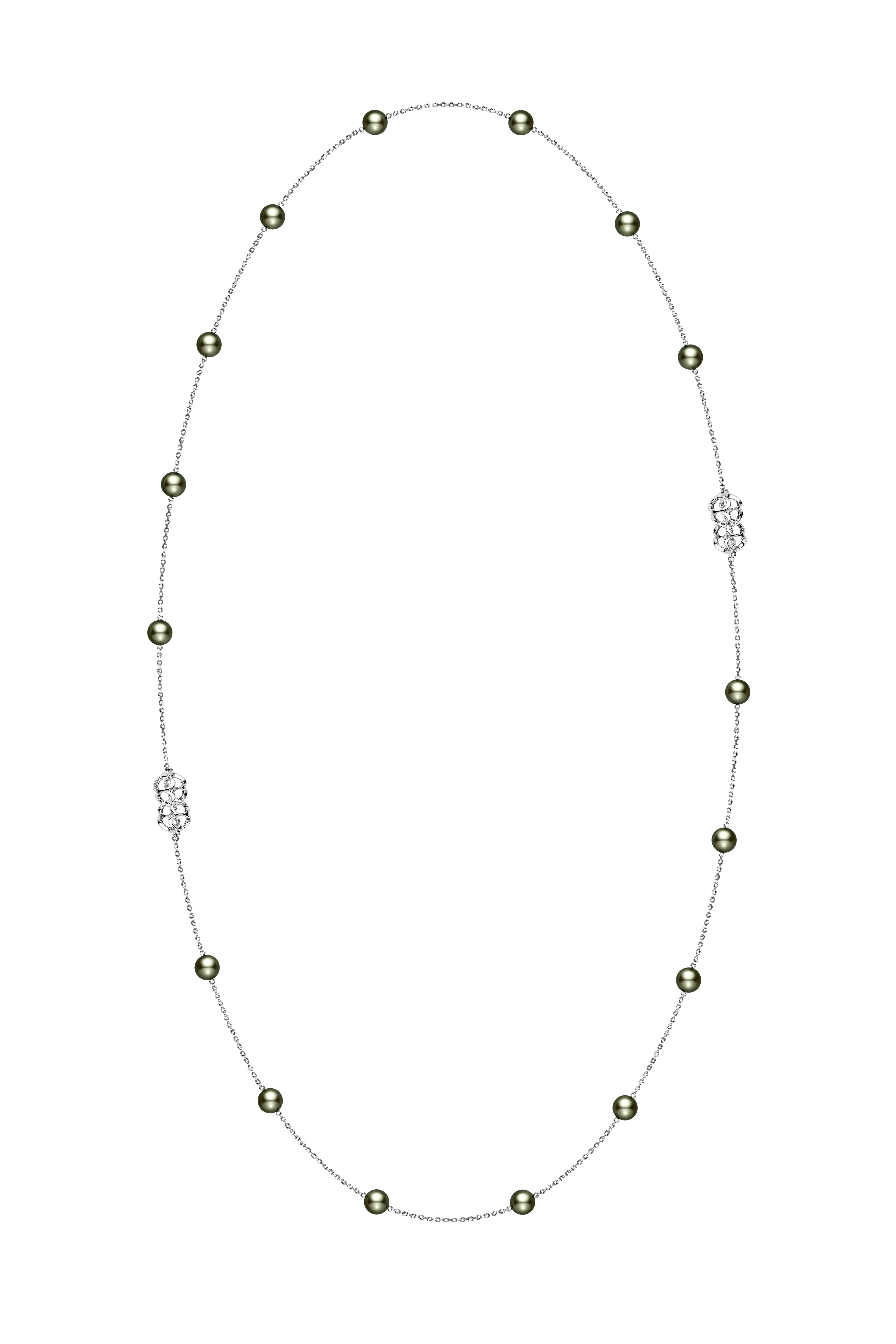 Double Eight系列黑珍珠鏈結項鍊 18K白金,黑珍珠(珍珠尺寸約8.50-8.99mm) Mikimoto NT$268,000。(Mikimoto提供)