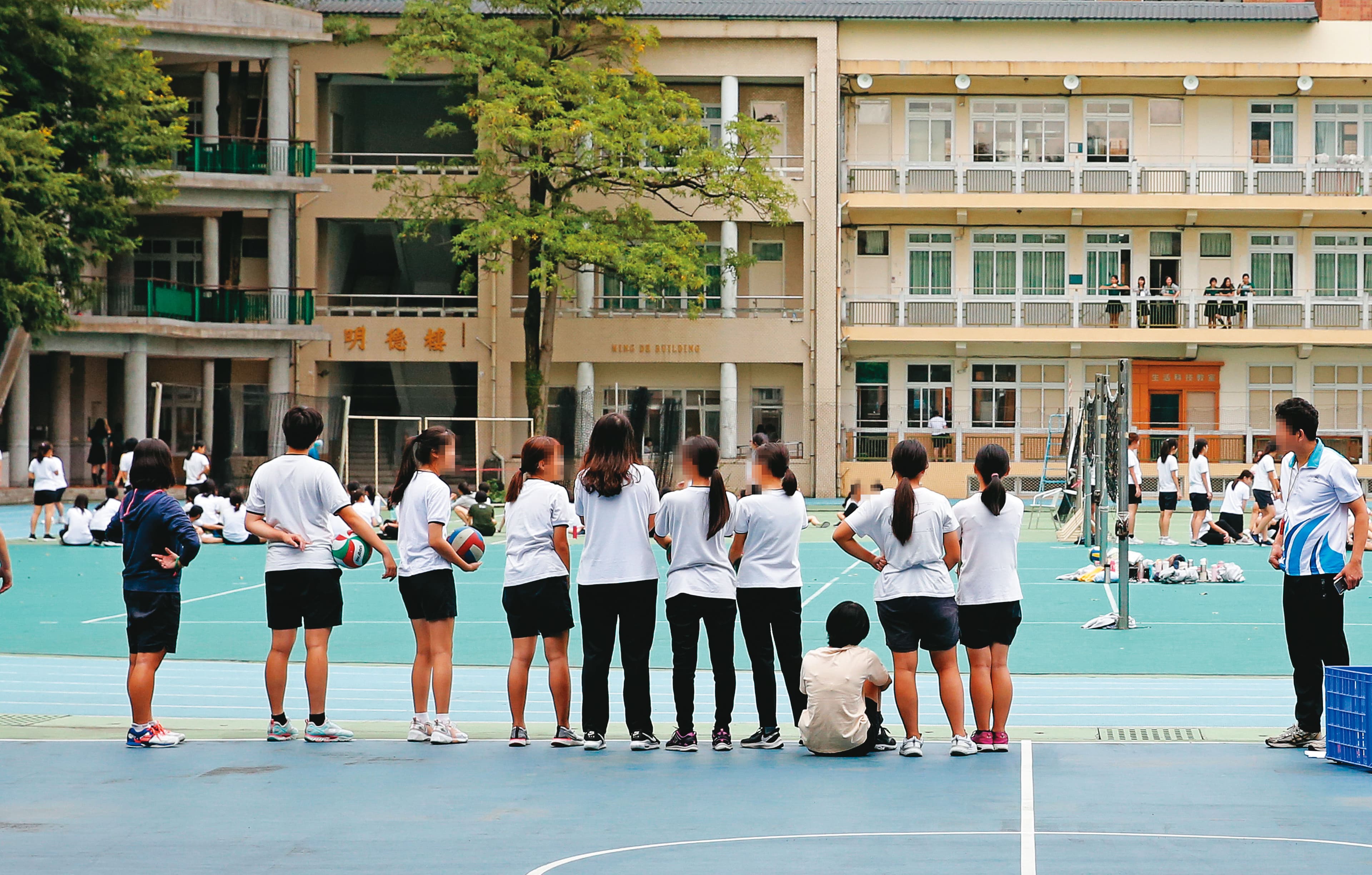 張子彥利用北一女等學校辦活動或校慶時潛入校園,伺機在女廁內放置針孔馬桶吸把偷拍。圖非當事人。