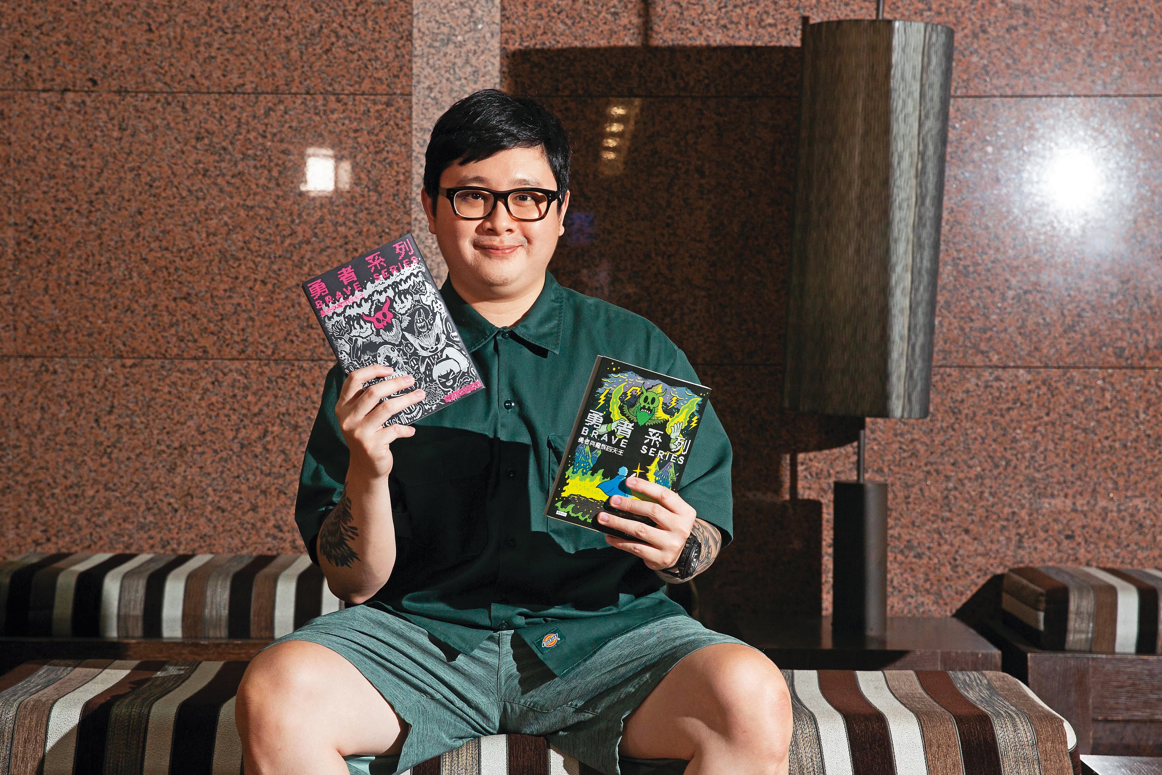 黃色書刊以暗喻性的諷刺漫畫聞名,名言是「黃色在你眼中是什麼樣的顏色,那它就是什麼樣的顏色。」