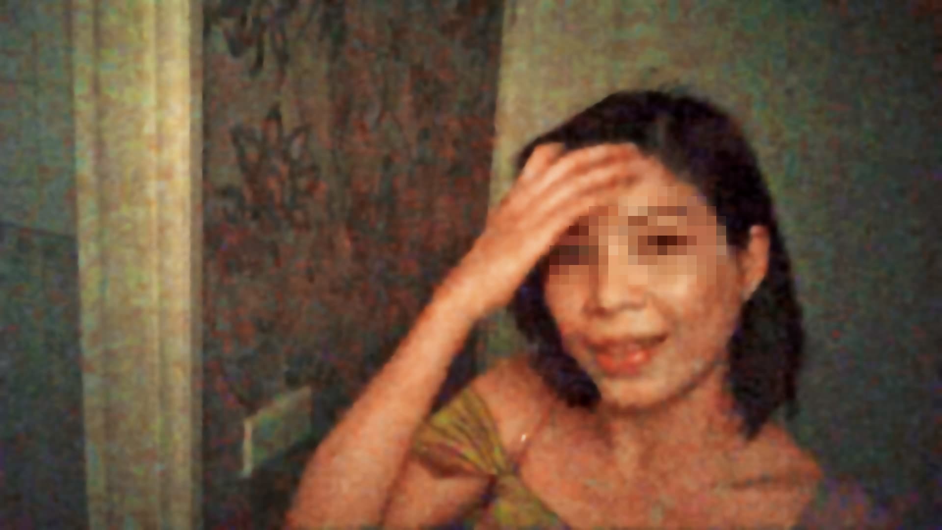 為了能讓客人看清容貌,這些外籍賣淫女與客人接觸時都未戴口罩。(讀者提供)