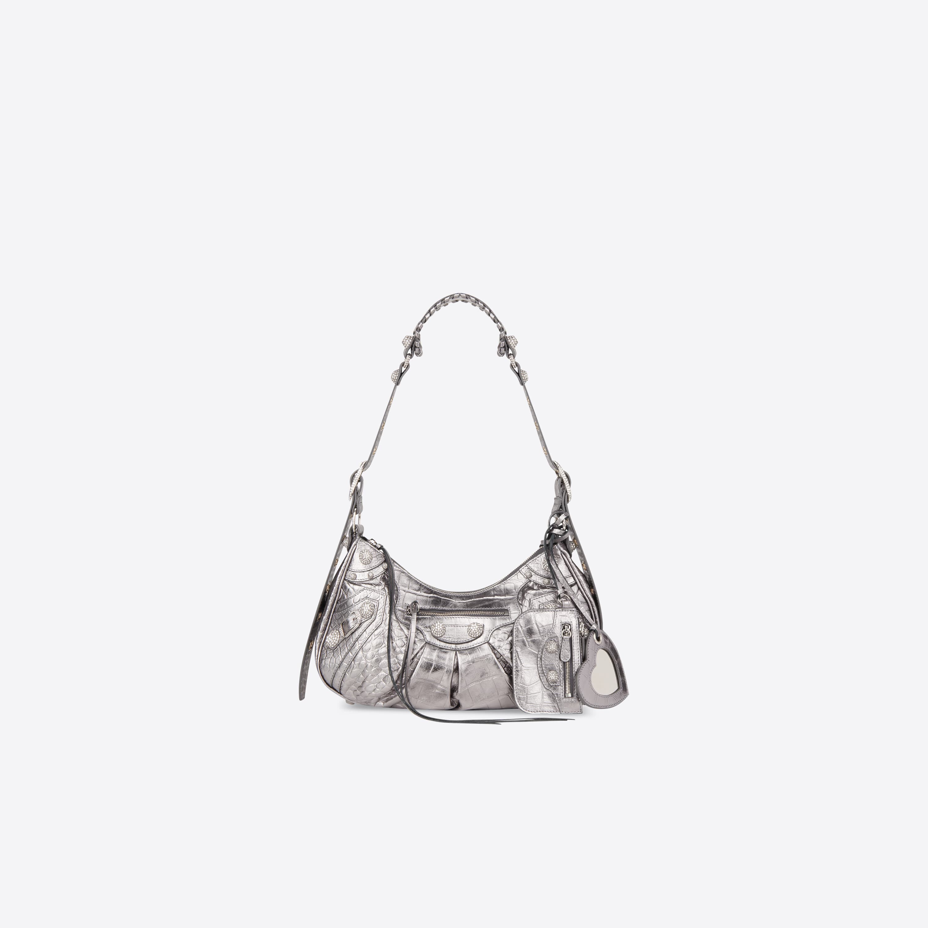 Le Cagole Small Shoulder Bag 銀色鱷魚壓紋肩下包 NT$69,800 BLENCIAGA。(BLENCIAGA提供)