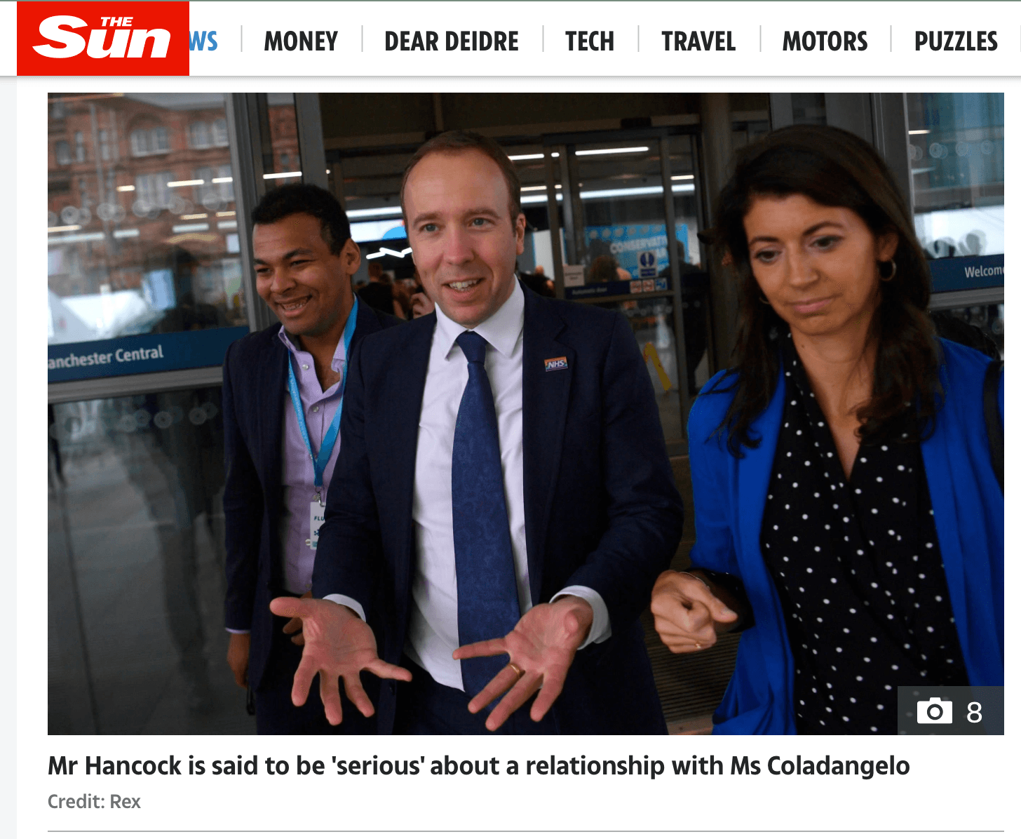 漢考克（中）與柯拉丹吉羅（右）爆不倫，兩人是牛津大學舊識。（翻攝《太陽報》）