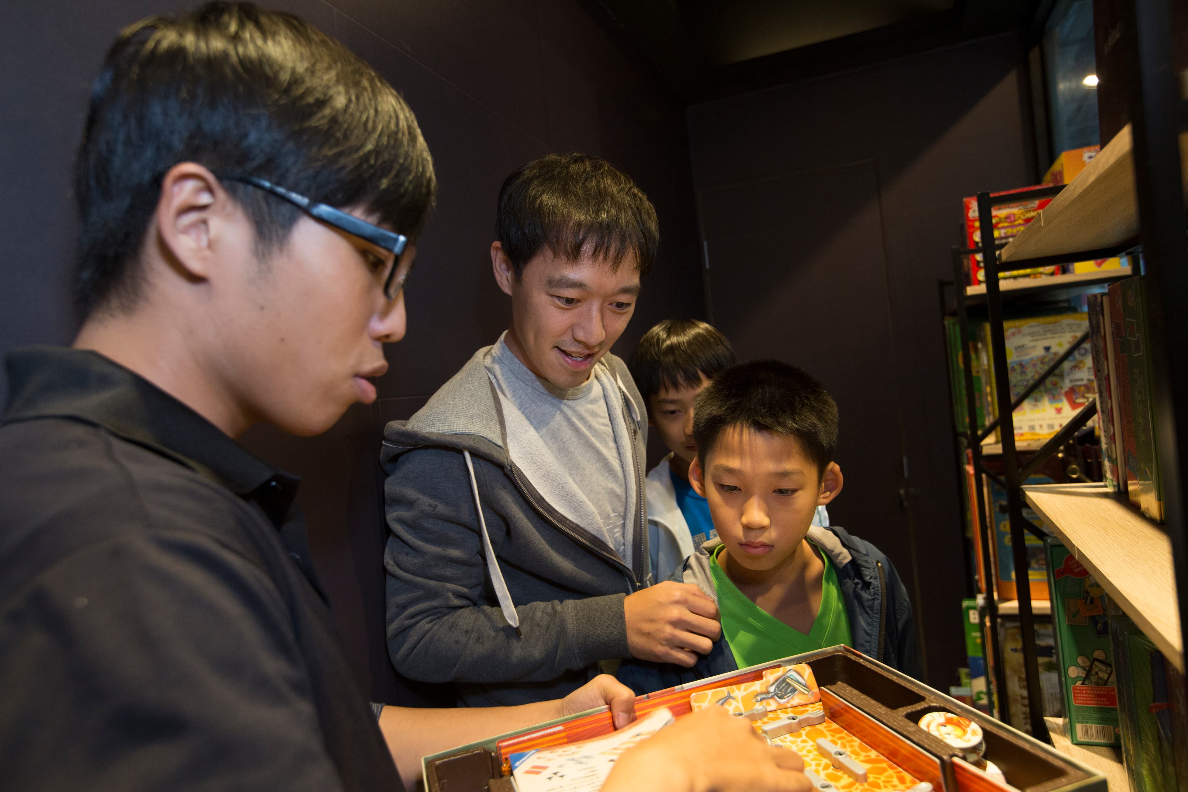 台灣桌遊玩家大多仍偏好請店家推薦遊戲。（資料照片）