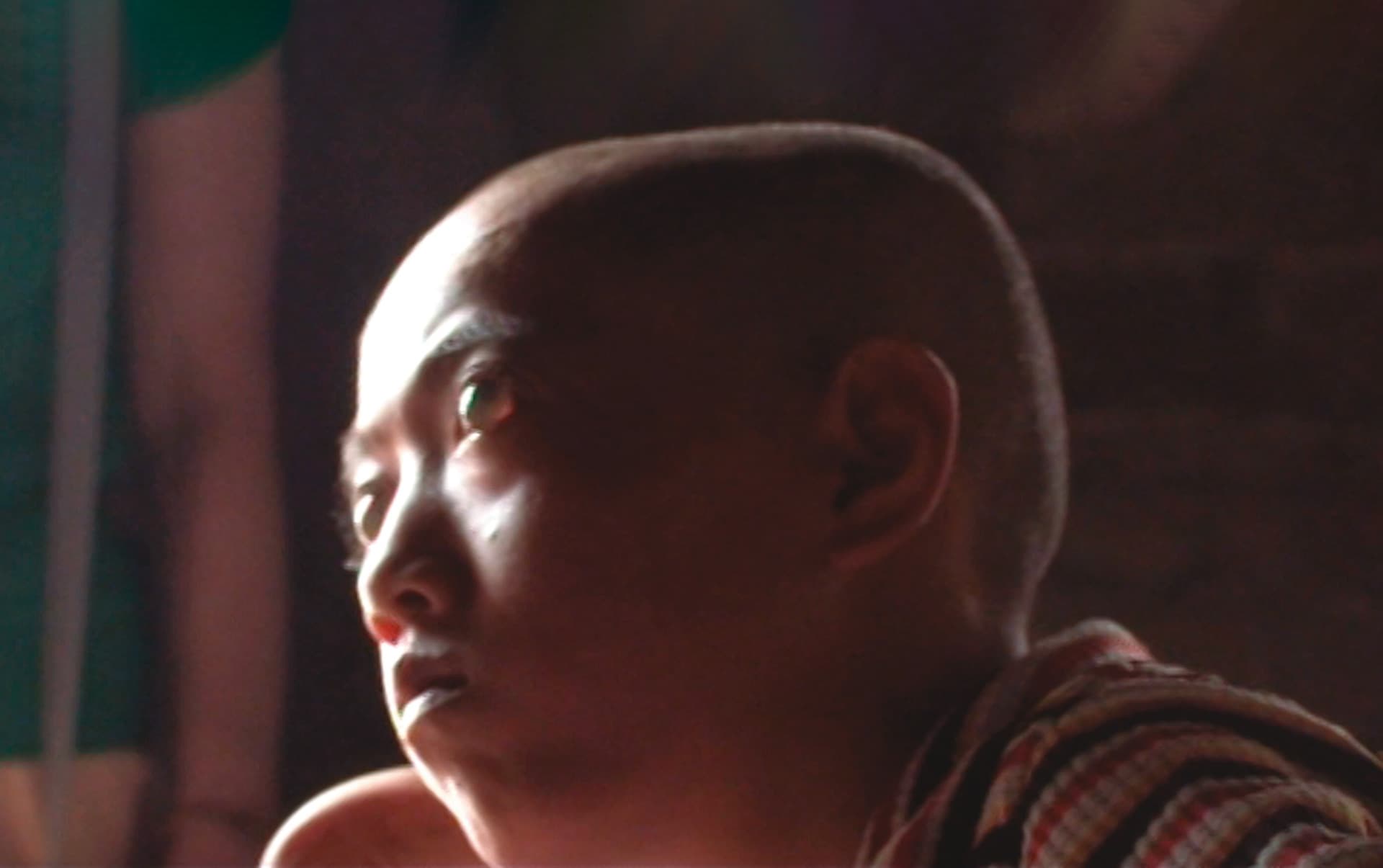 《西方去此不遠》劇照。聞海跟著一群佛教徒共同生活三個月,拍下他們在苦難生活中,被信仰療癒的過程。(聞海提供)