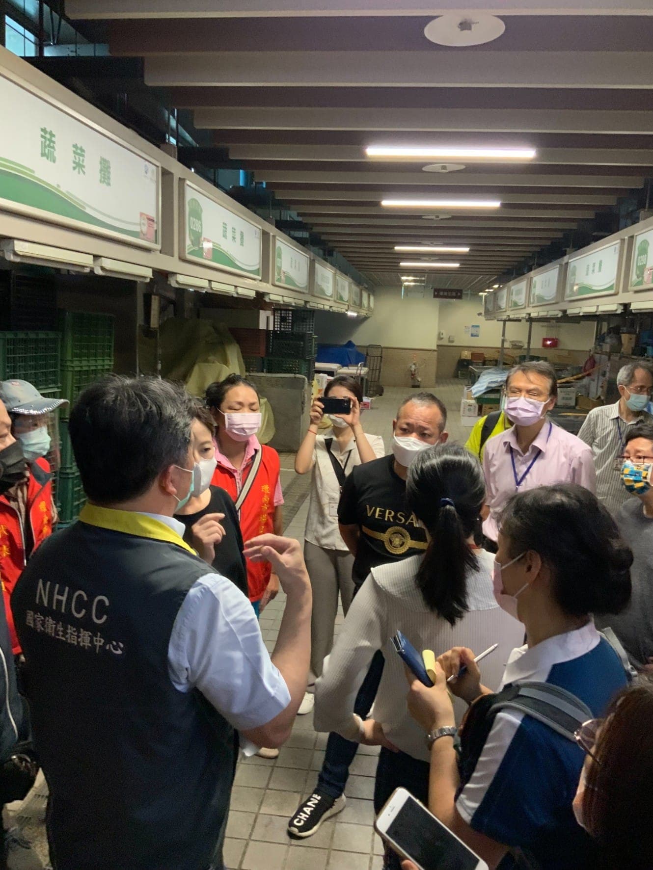 王必勝透露昨日巡視市場及匡列情形。(翻攝自王必勝臉書)