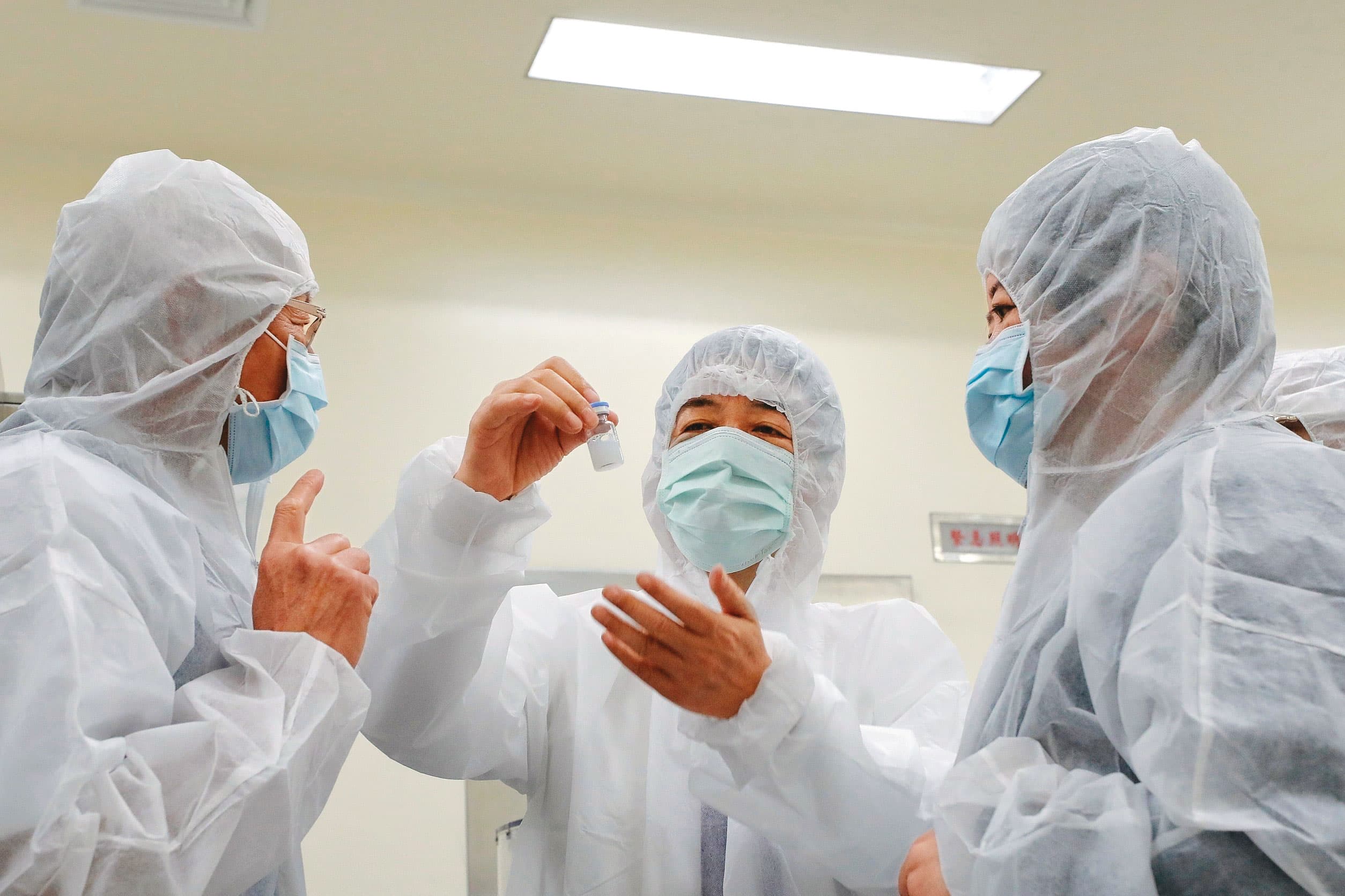 聯亞相當受到政府重視,日前副總統賴清德還親赴公司緊盯疫苗生產進度。(總統府Flickr)
