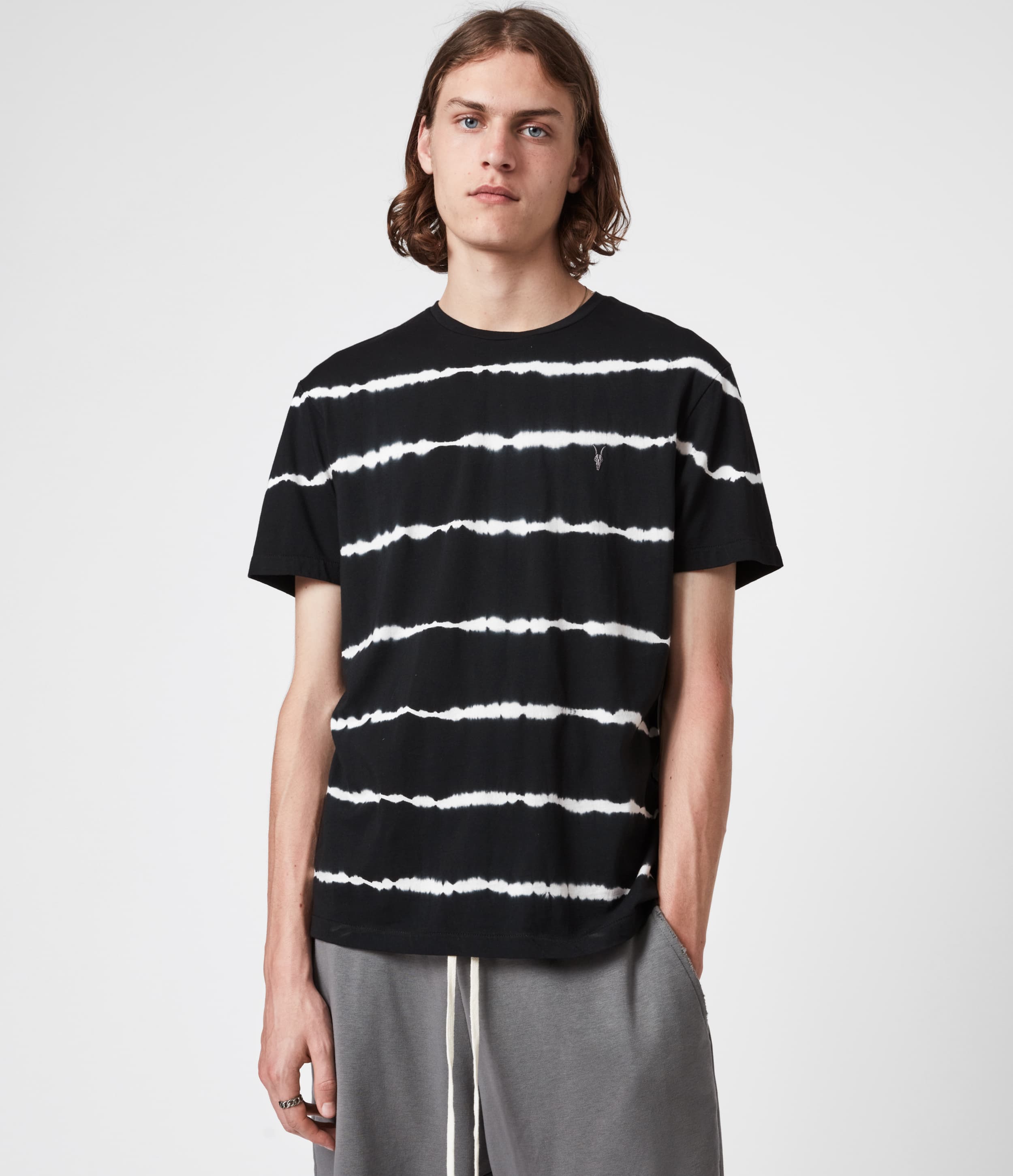 Vagos短袖T-shirt NT$2,000 AllSaints。(AllSaints提供)