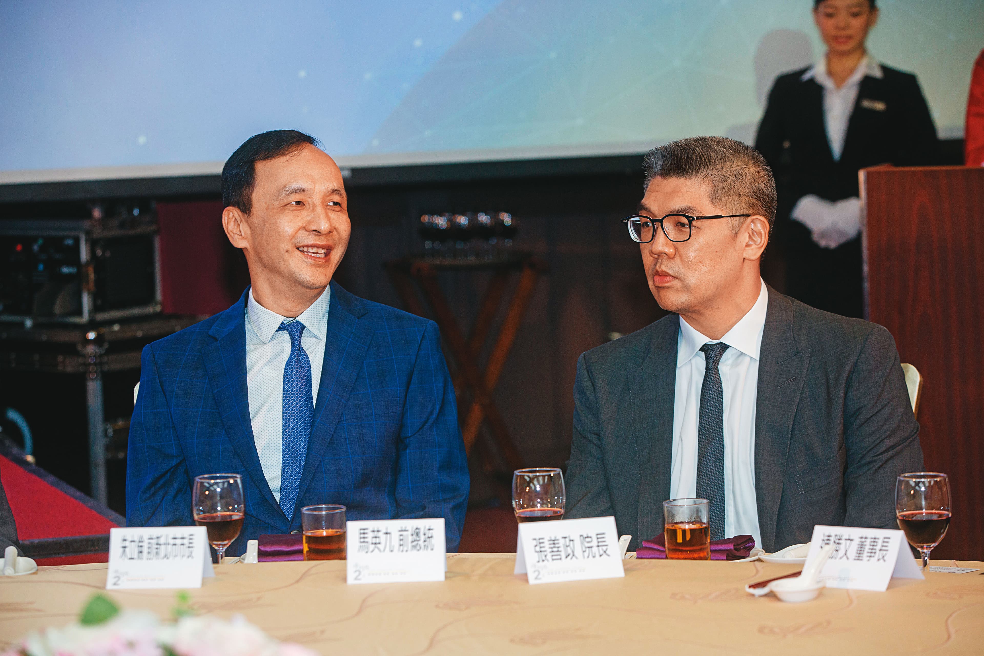 就政治能量及能見度而言,藍營內普遍認為,無論朱立倫(左)或連勝文(右)等有意角逐黨魁者,都不及侯友宜。