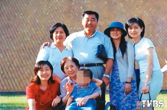 昱冠資訊的董事成員還有廖了以的大女兒廖敏旬、二女兒廖梨妃。(翻攝TVBS)