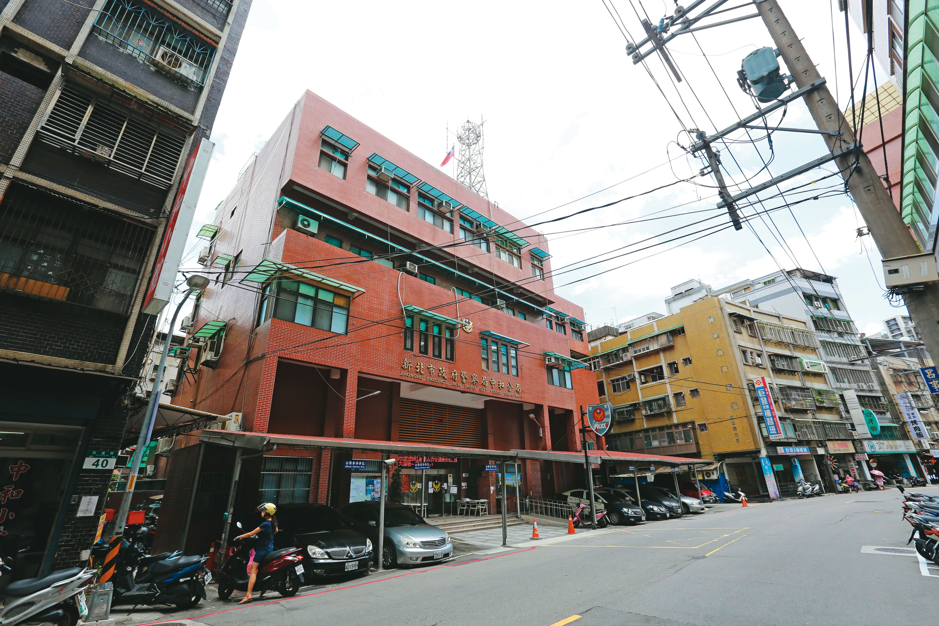 劈腿風波後,何宗諭辭去隨扈一職,請調回中和分局(圖)服務。