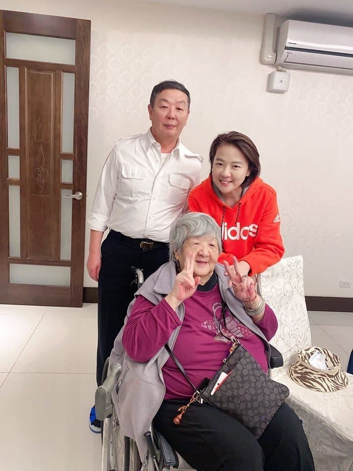 黃曙光證實,黃珊珊有參選北市長計畫。(翻攝黃珊珊臉書)