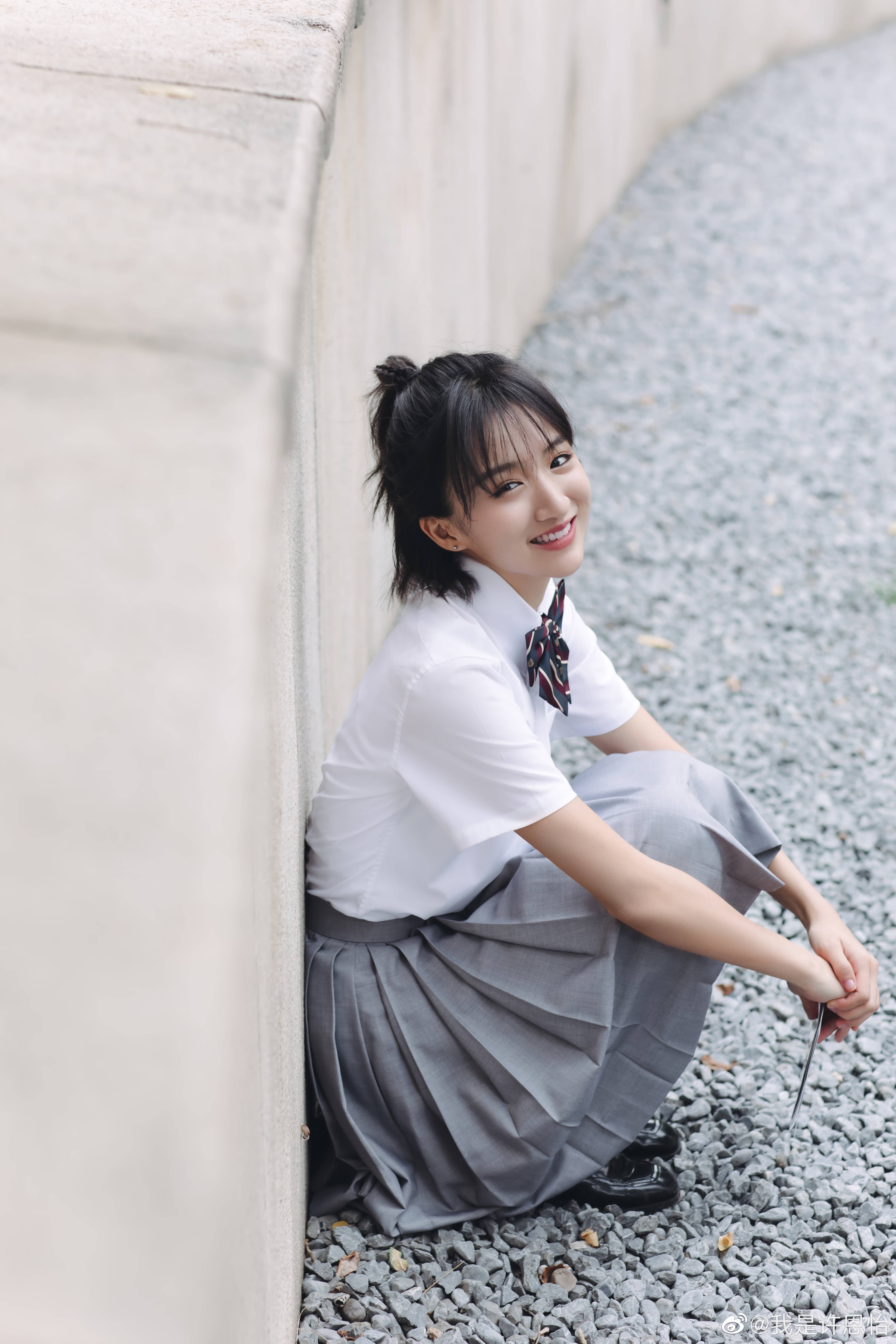 17歲的許恩怡正式進軍演藝圈,第一部電影即當女主角。(我是許恩怡微博)