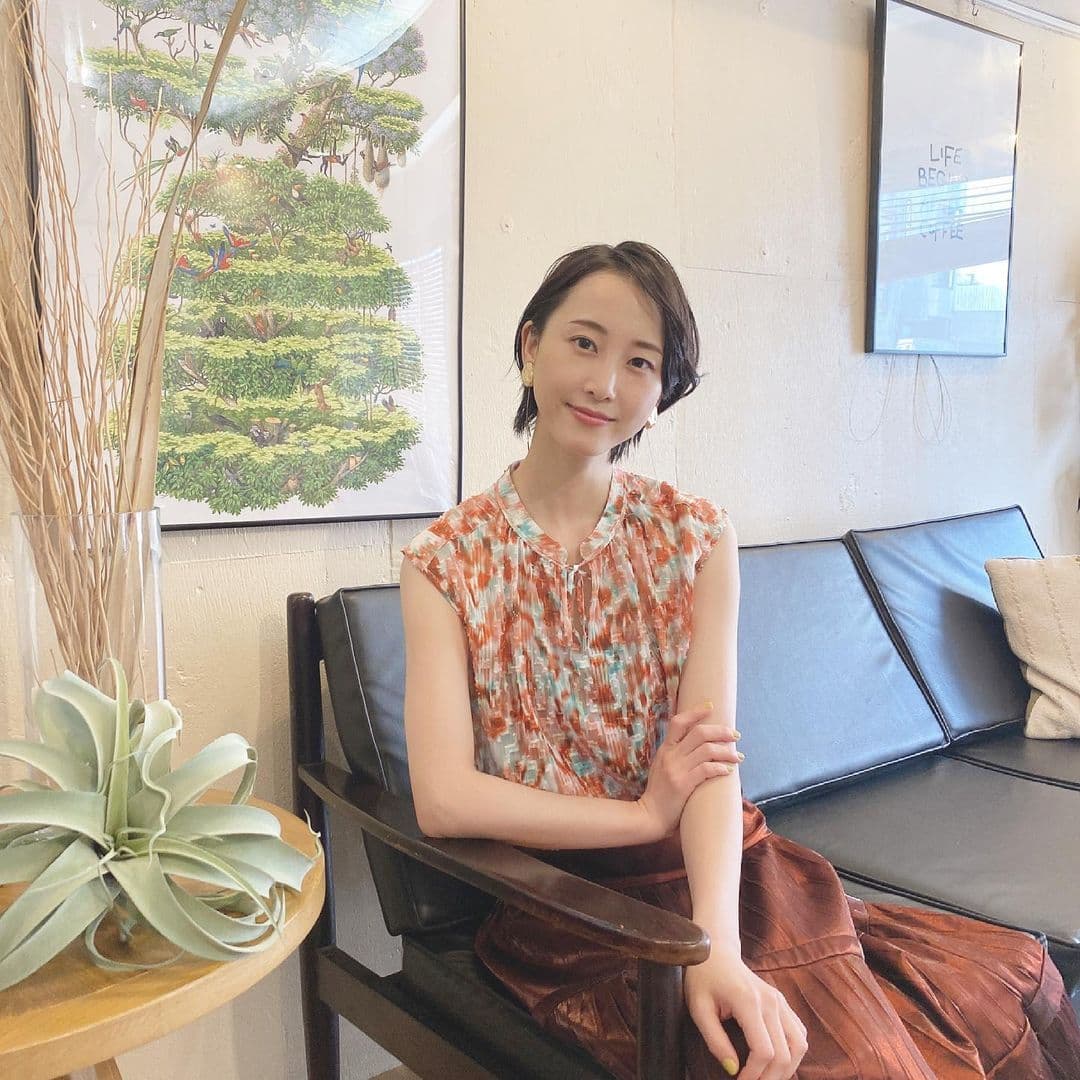 松井玲奈雖不是密切接觸者,但自主接受PCR篩檢後也確診。(翻攝自松井玲奈Instagram)