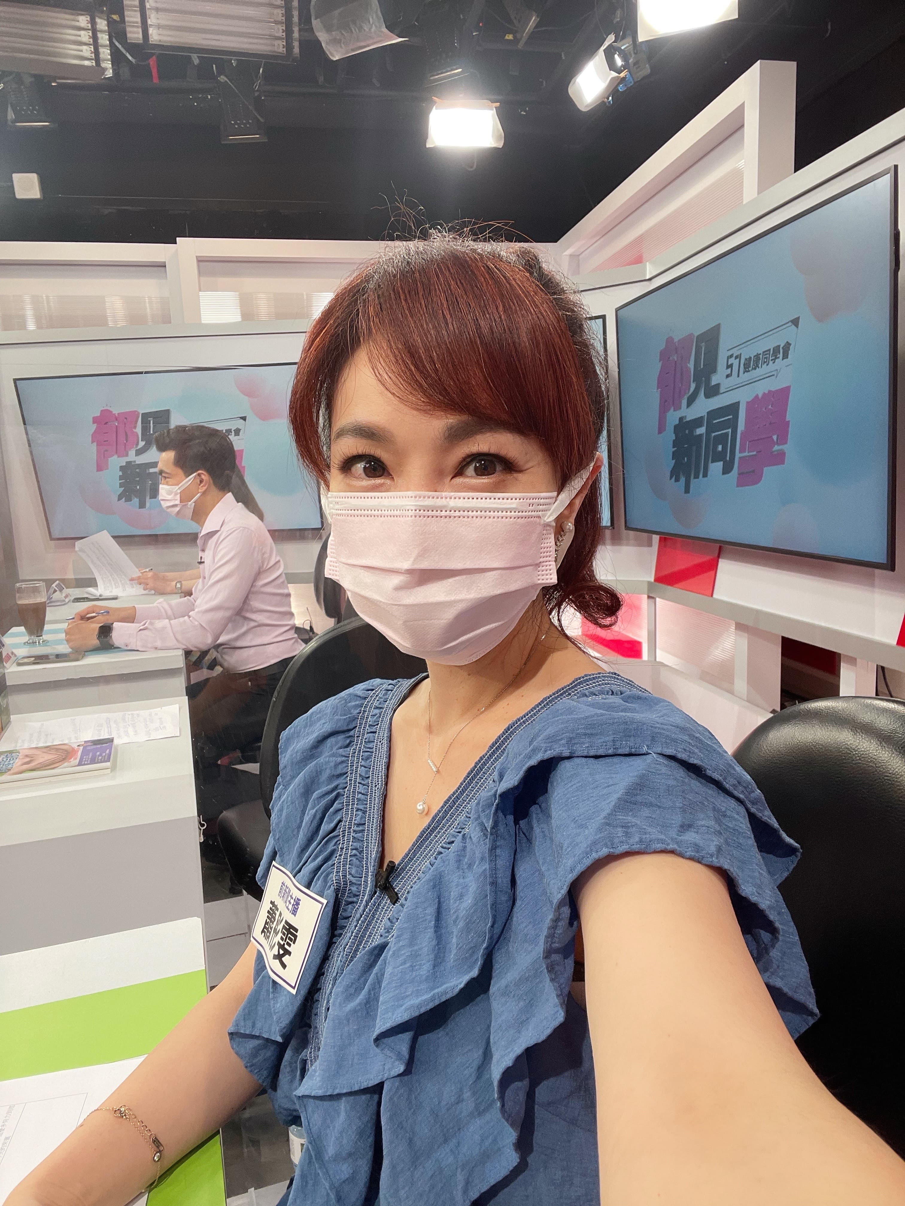 蕭彤雯透露因內分泌問題,小學畢業只長3公分,錯過黃金發育期。(完美國際提供)