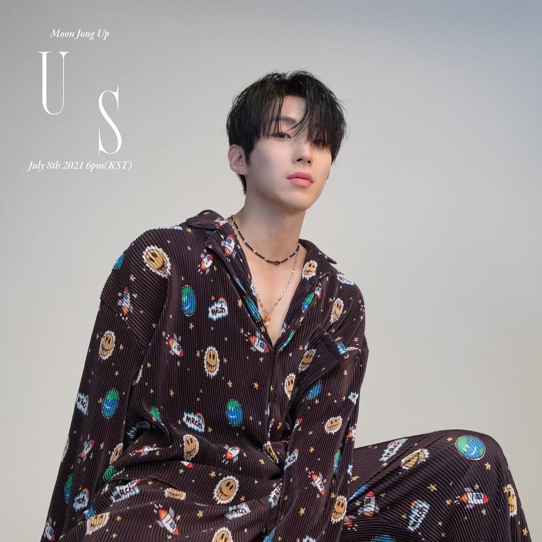 文鐘業親自參與首張個人迷你專輯《US》創作,還邀請B.A.P隊長方容國友情合作歌曲〈Photo〉。(翻攝文鐘業IG)