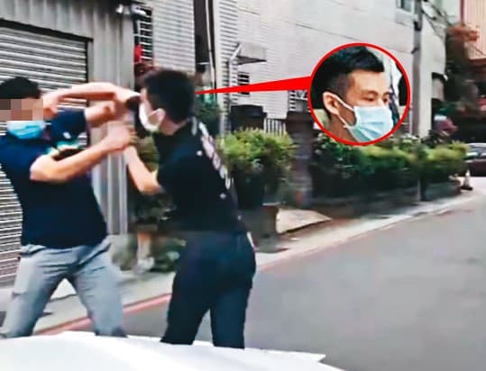 5月製造假車禍毆打大昌證券高層(左)的男子(右),就是8月在停車場毆打桃園客運女董事的歹徒。(讀者提供)