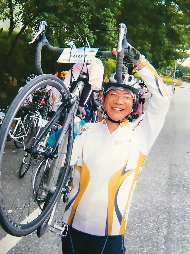 陳明聰近年投入三鐵,年底將和兒子、員工挑戰太魯閣馬拉松。(陳明聰提供)