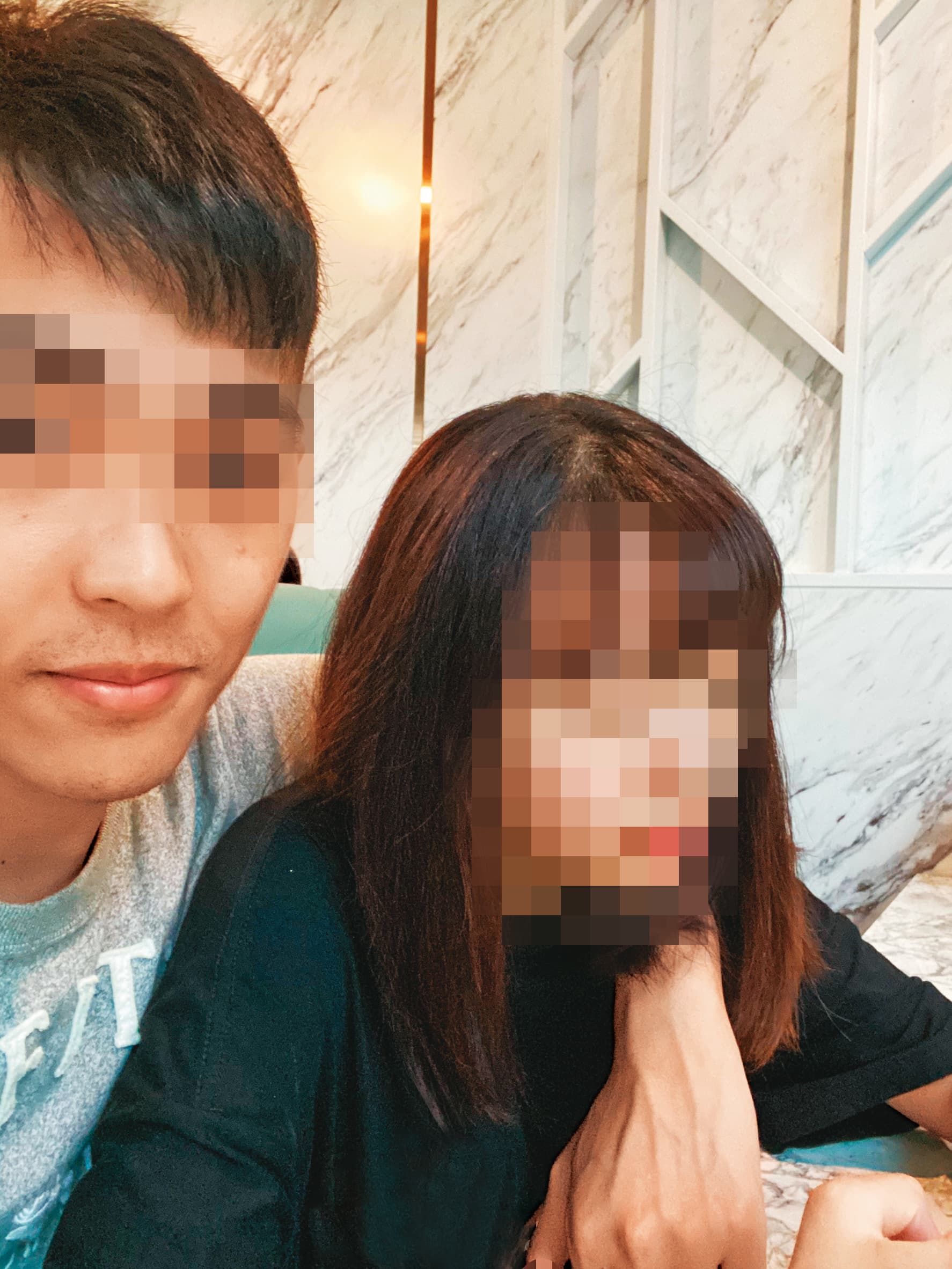 班姓男子（左）兼職家教，看見漂亮學生就會展開追求。（讀者提供）