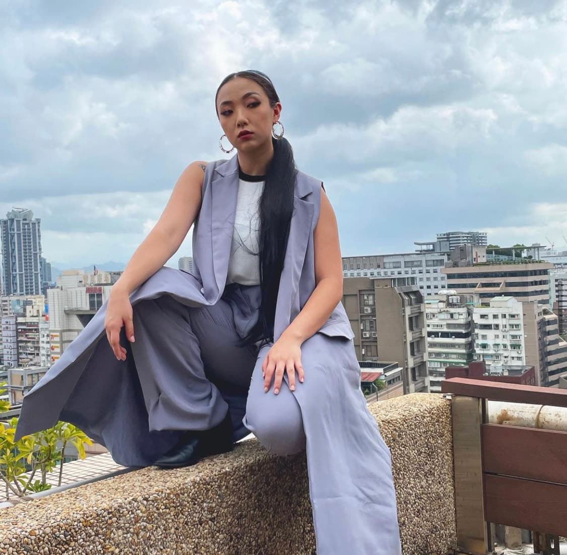 新人李雪憑《致親愛的孤獨者—凱涵入圍「迷你劇集(電視電影)女主角獎」覺得像做夢一樣。(翻攝自李雪IG)