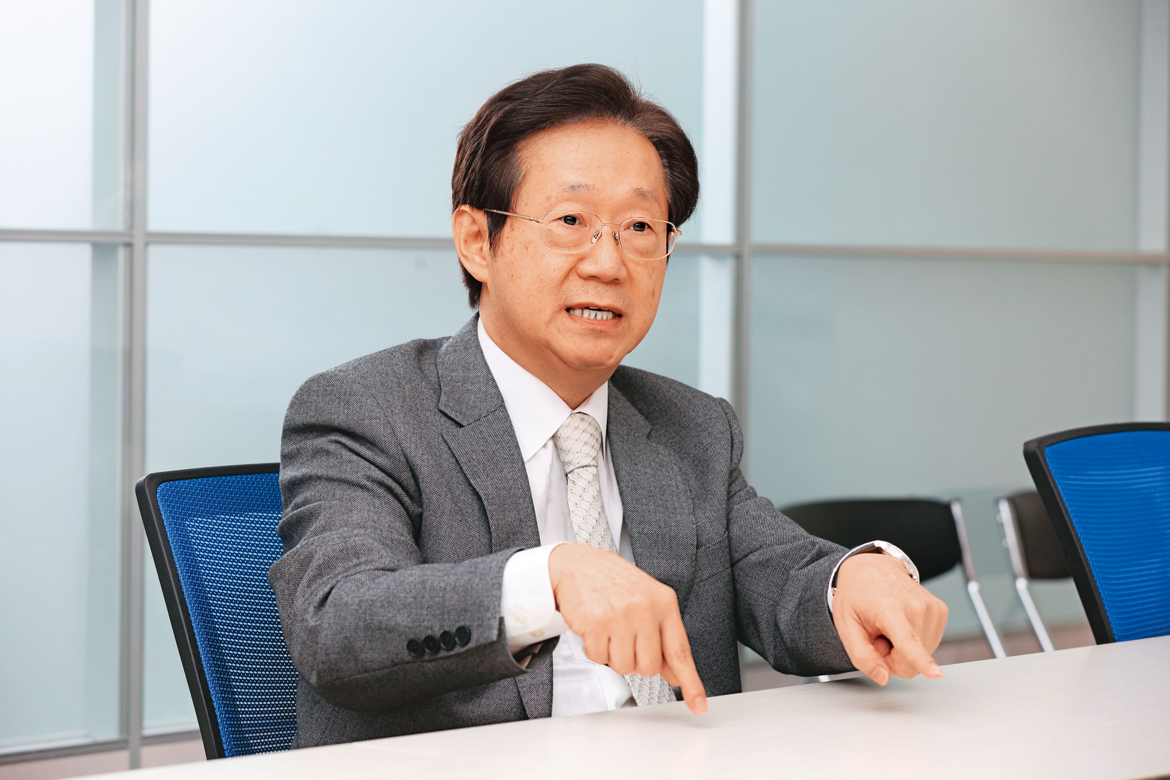 林文淵強調提前改選是開大門、走大路,並非外界所說的「突襲」。