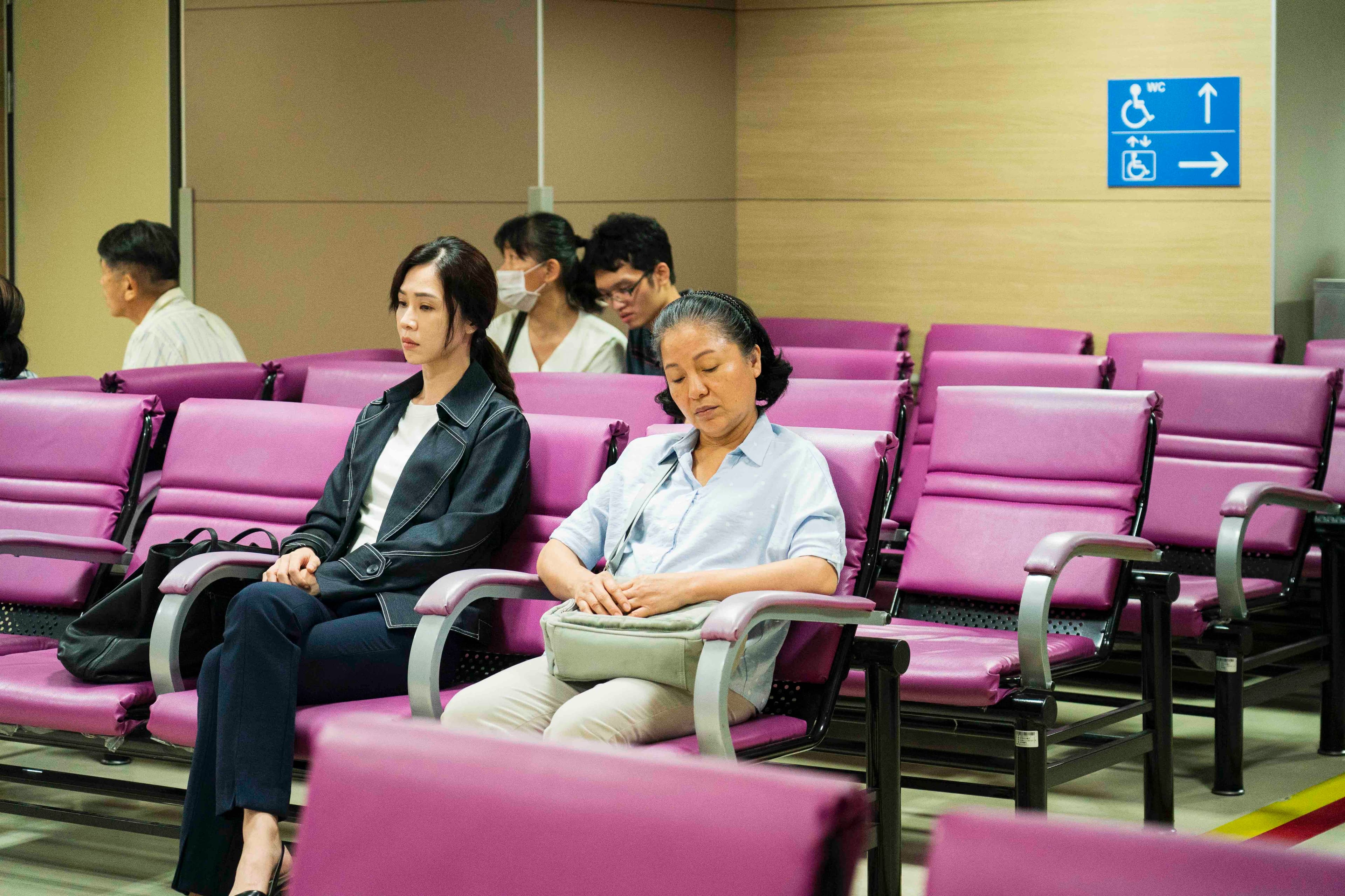 謝盈萱與飾演母親潘麗麗「最虐母女檔」之間的對手戲最讓人動容。(公視提供)