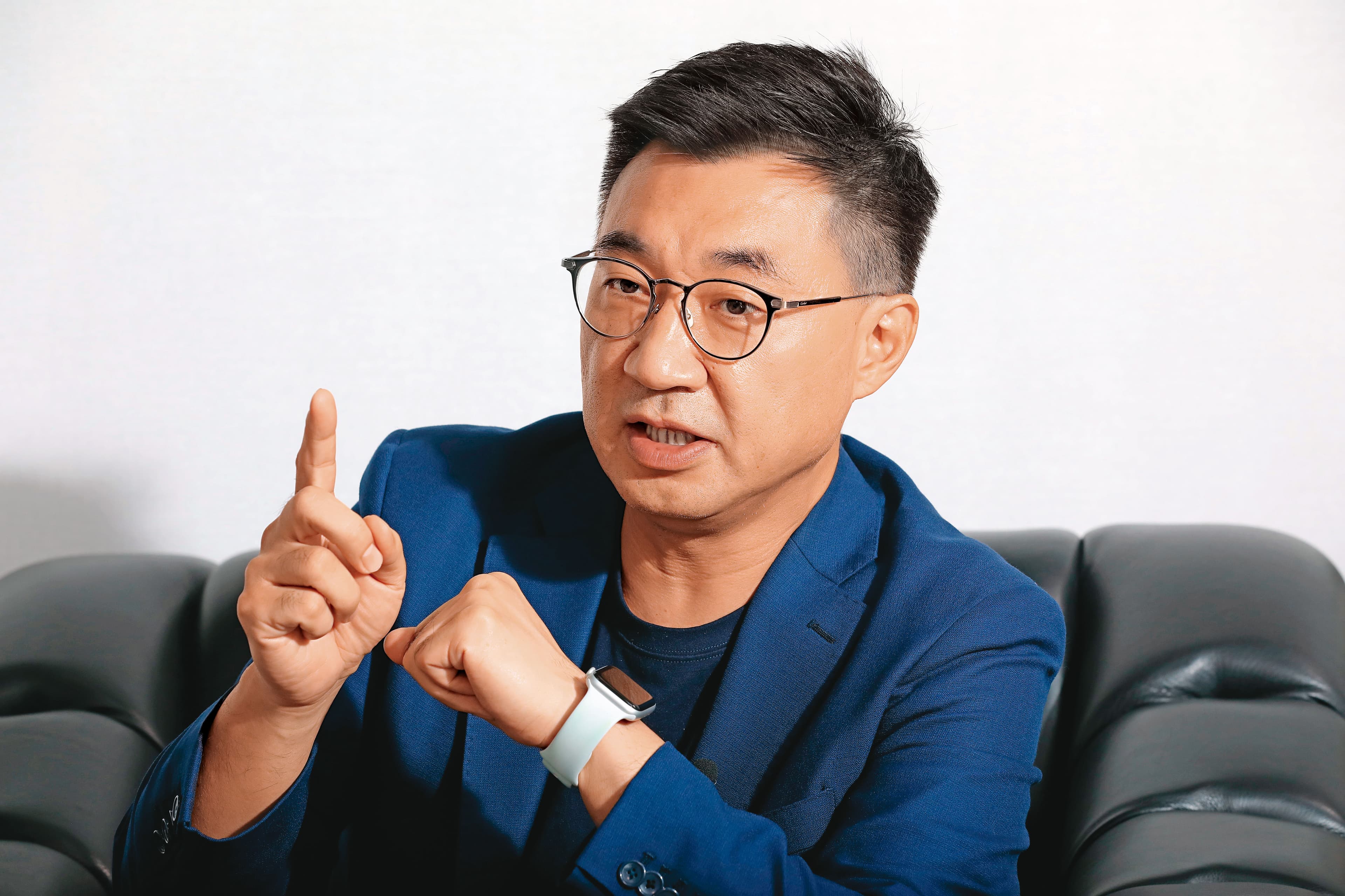 江啟臣9日接受本刊專訪,強調上任17個月來的努力,他才是現階段最了解黨狀況的主席候選人。