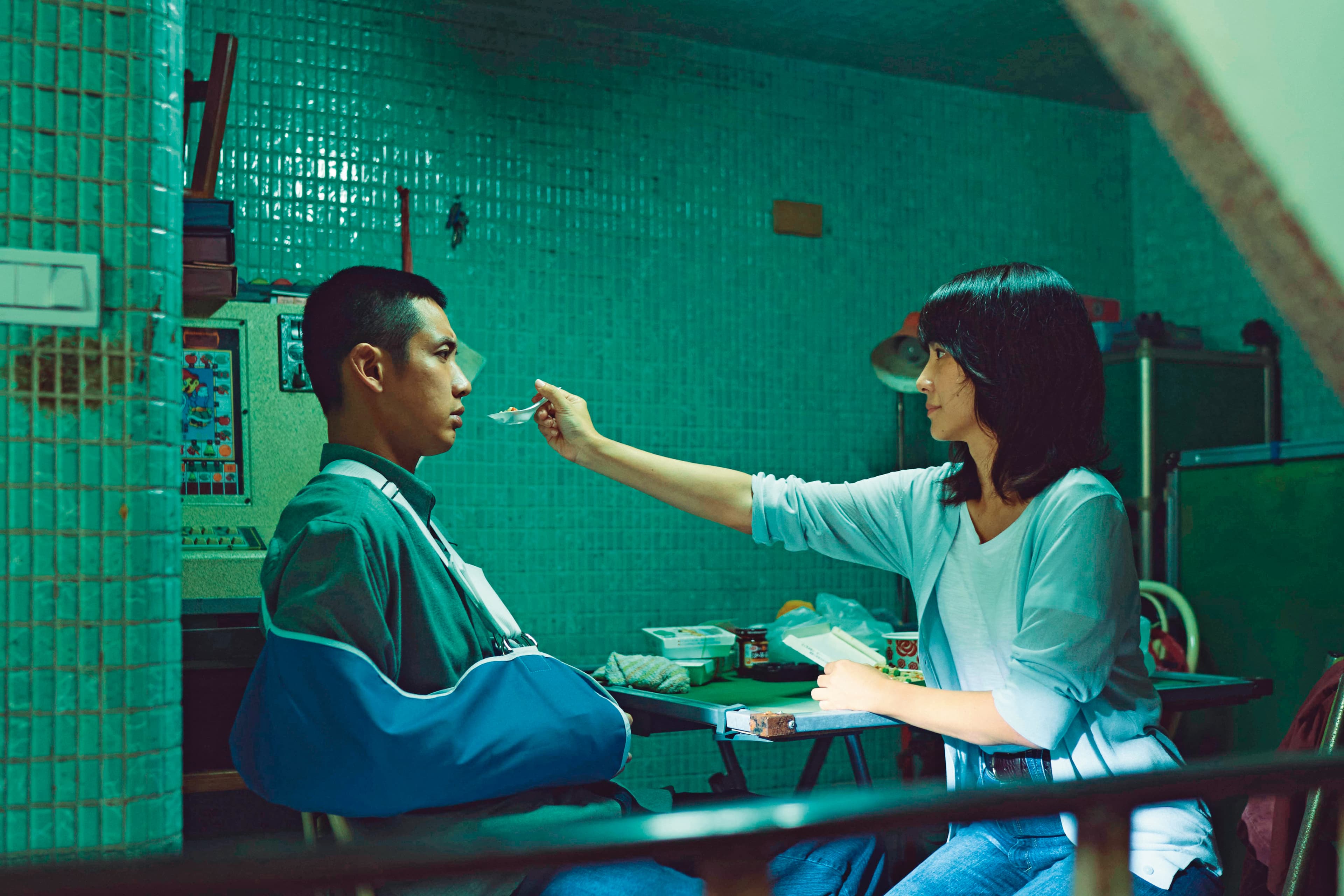 與李心潔(右)合作《鱷魚》前,柯震東很緊張,但一合作,他就放下心裡的壓力。