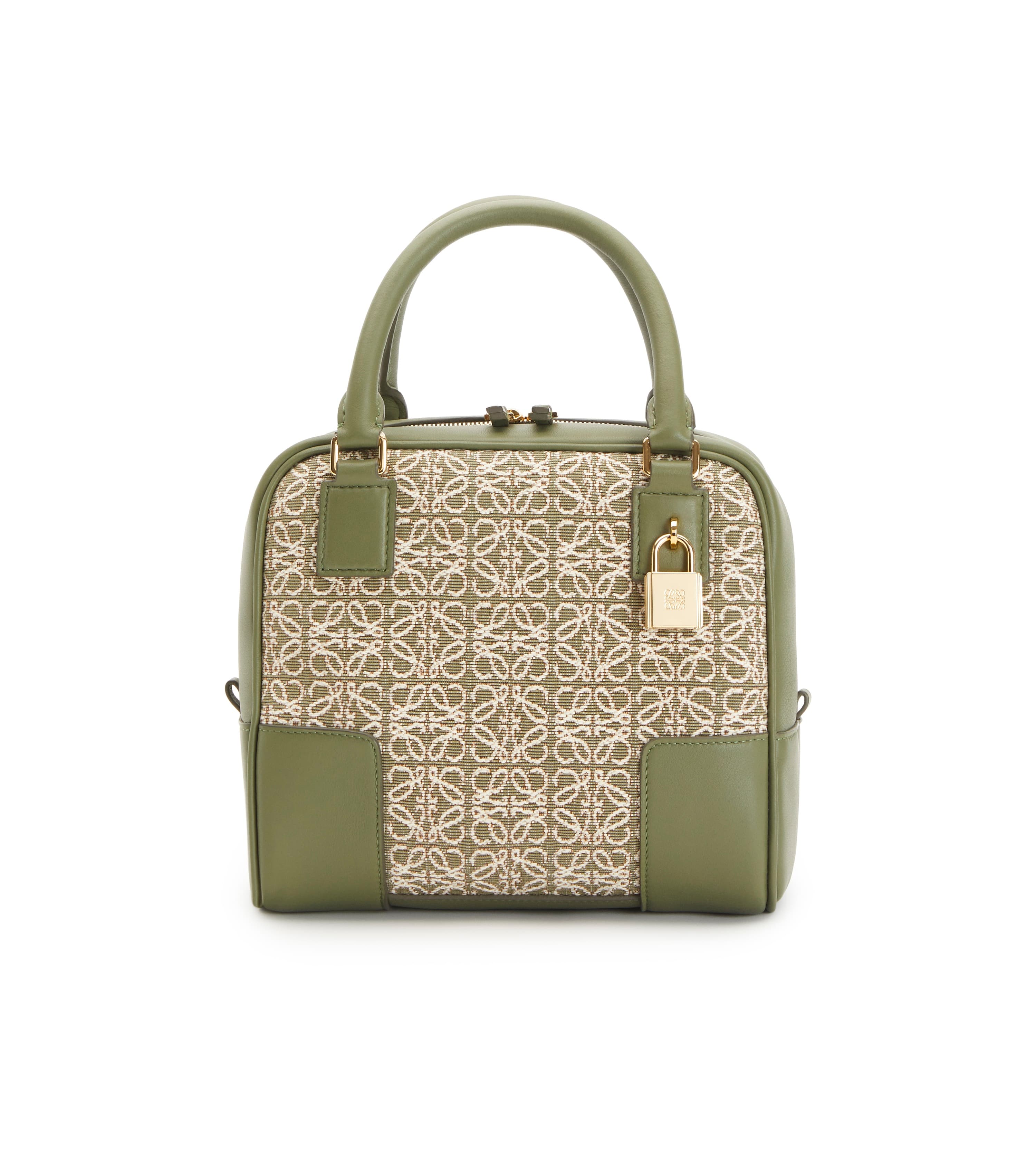 Anagram Jacquard Amazona 19 Square包 價格店洽 LOEWE。（LOEWE提供）